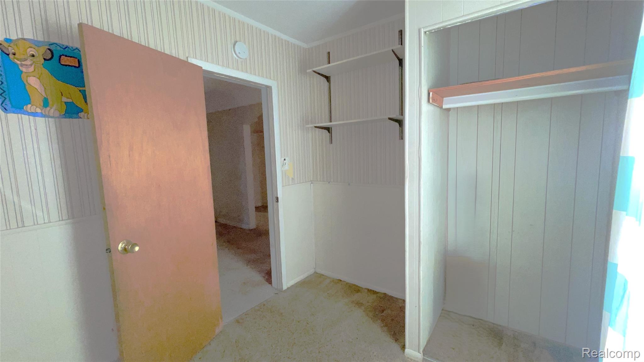 3521 Whitney Avenue Property Photo 15
