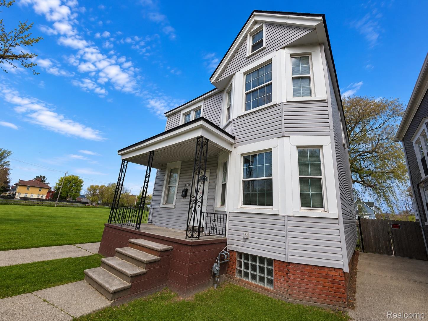3439 Cadillac Boulevard Property Photo 1