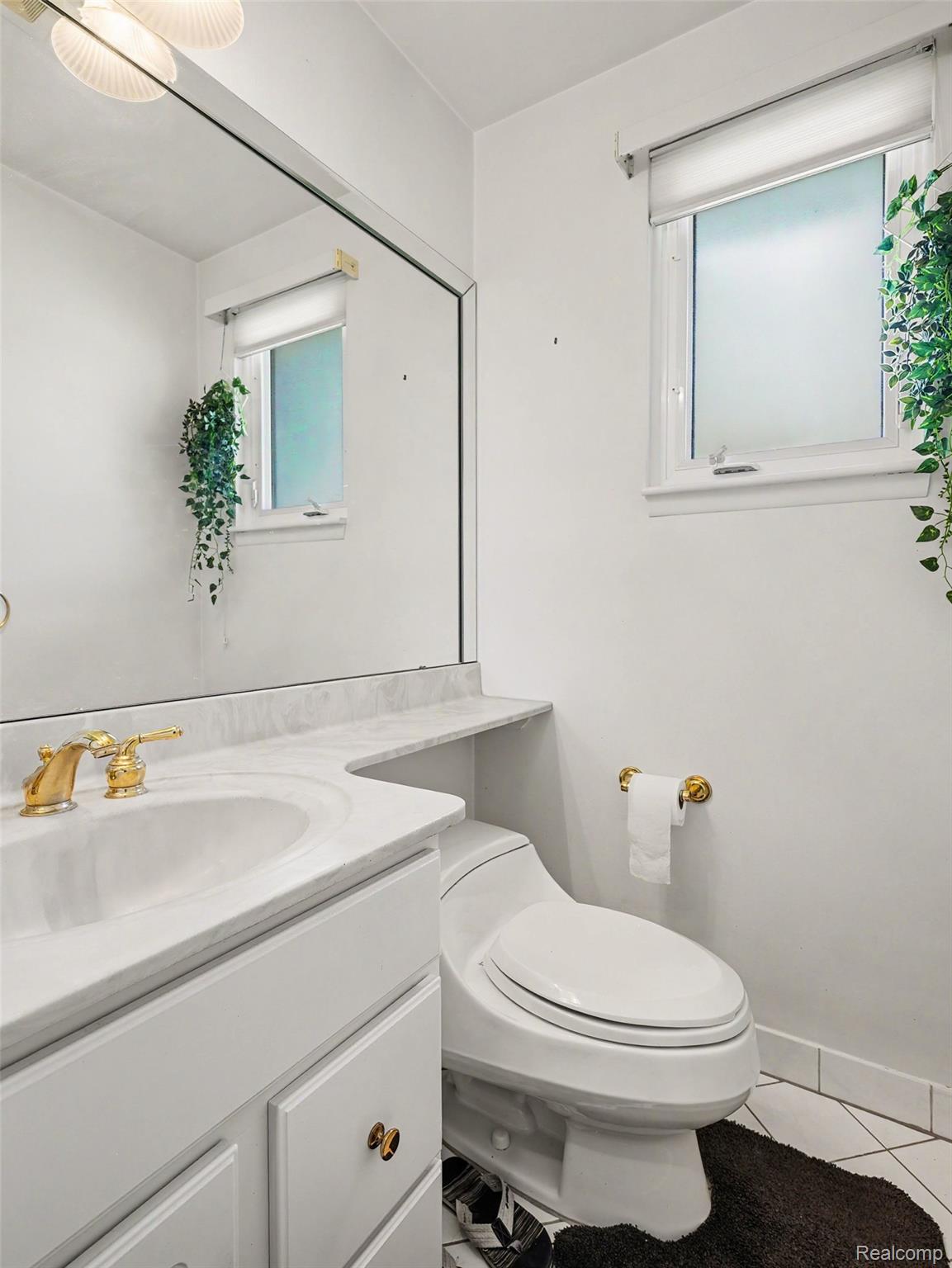 39629 Edgemont Drive Property Photo 13