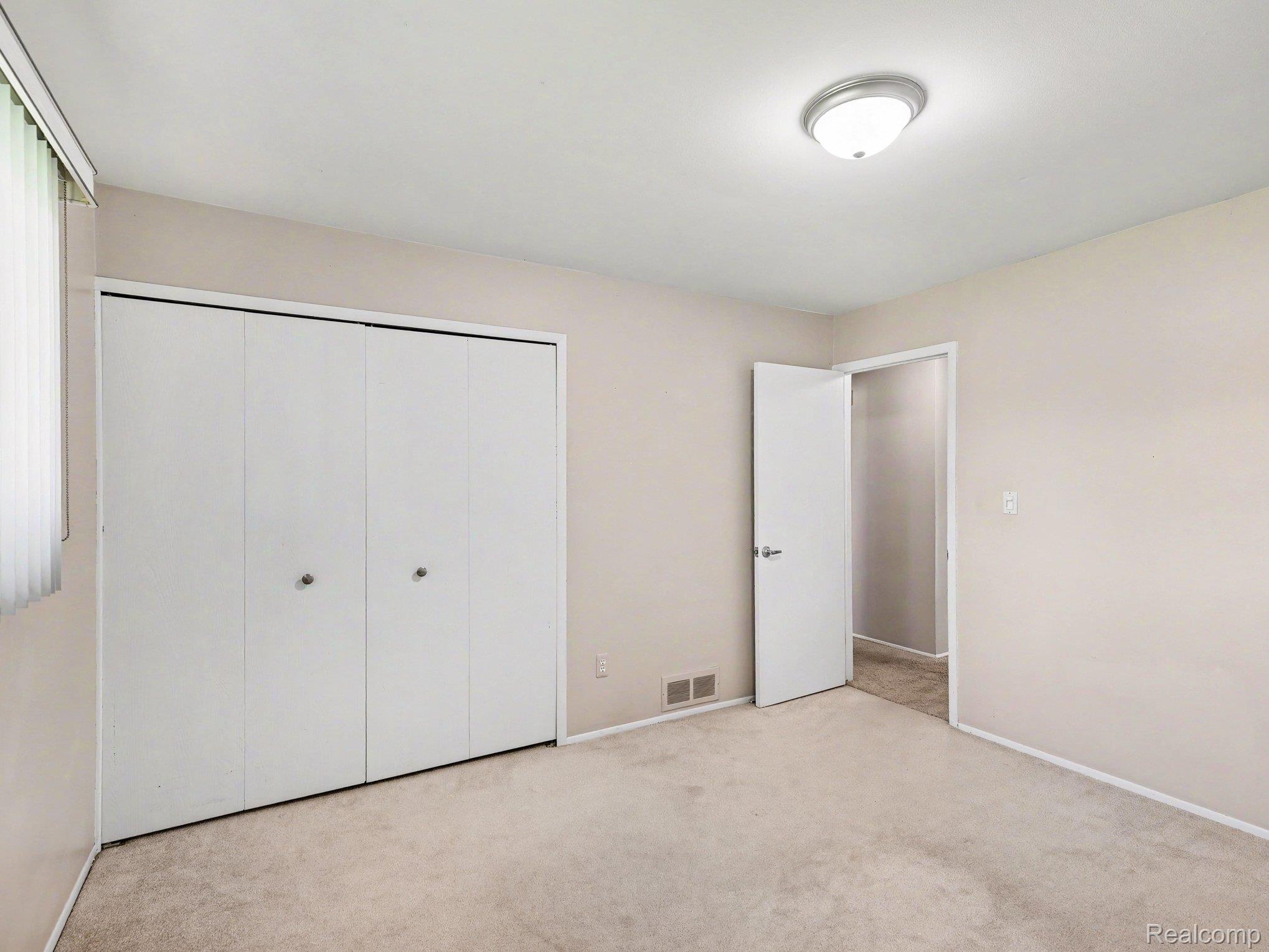 39629 Edgemont Drive Property Photo 20