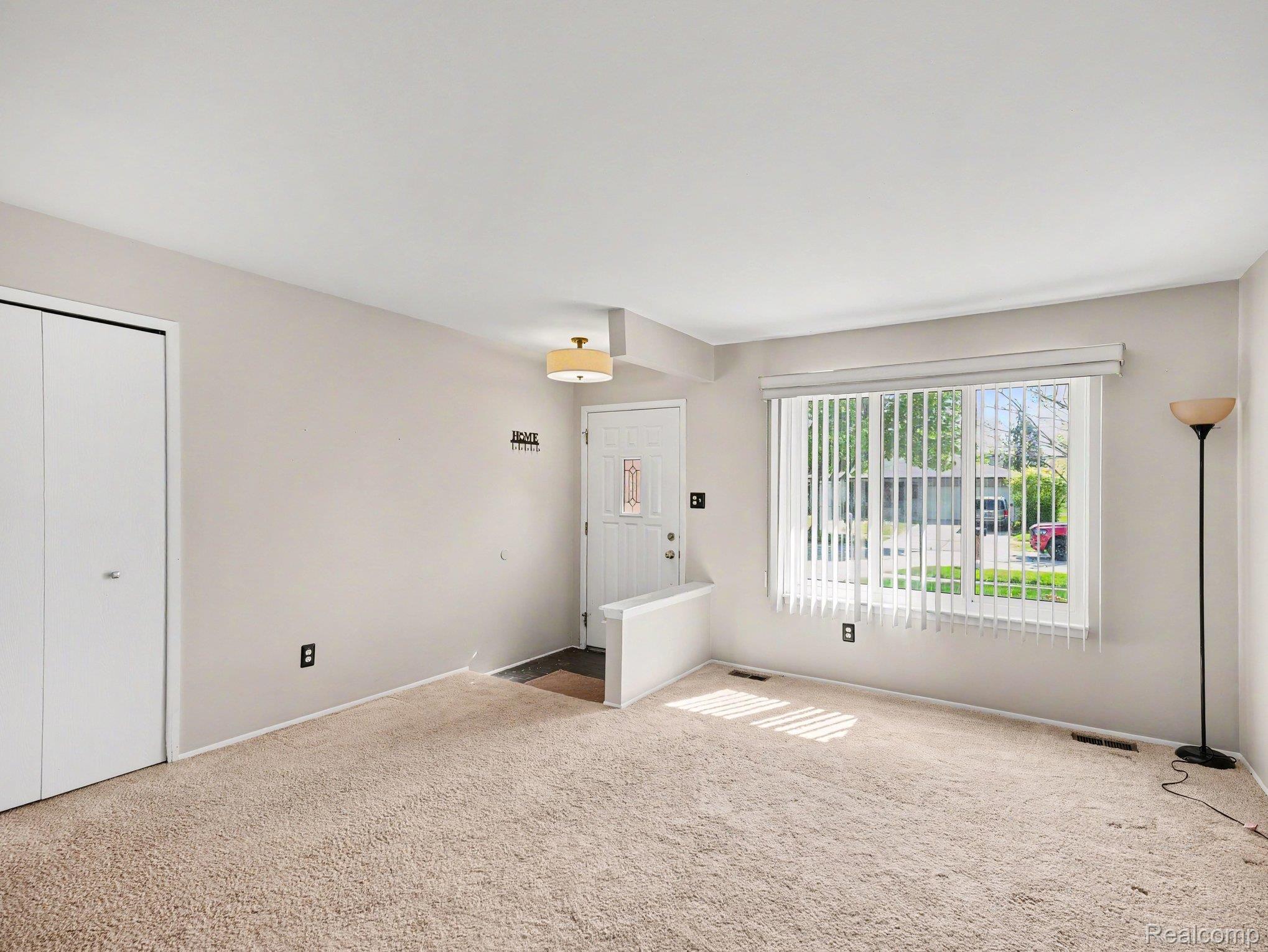39629 Edgemont Drive Property Photo 27