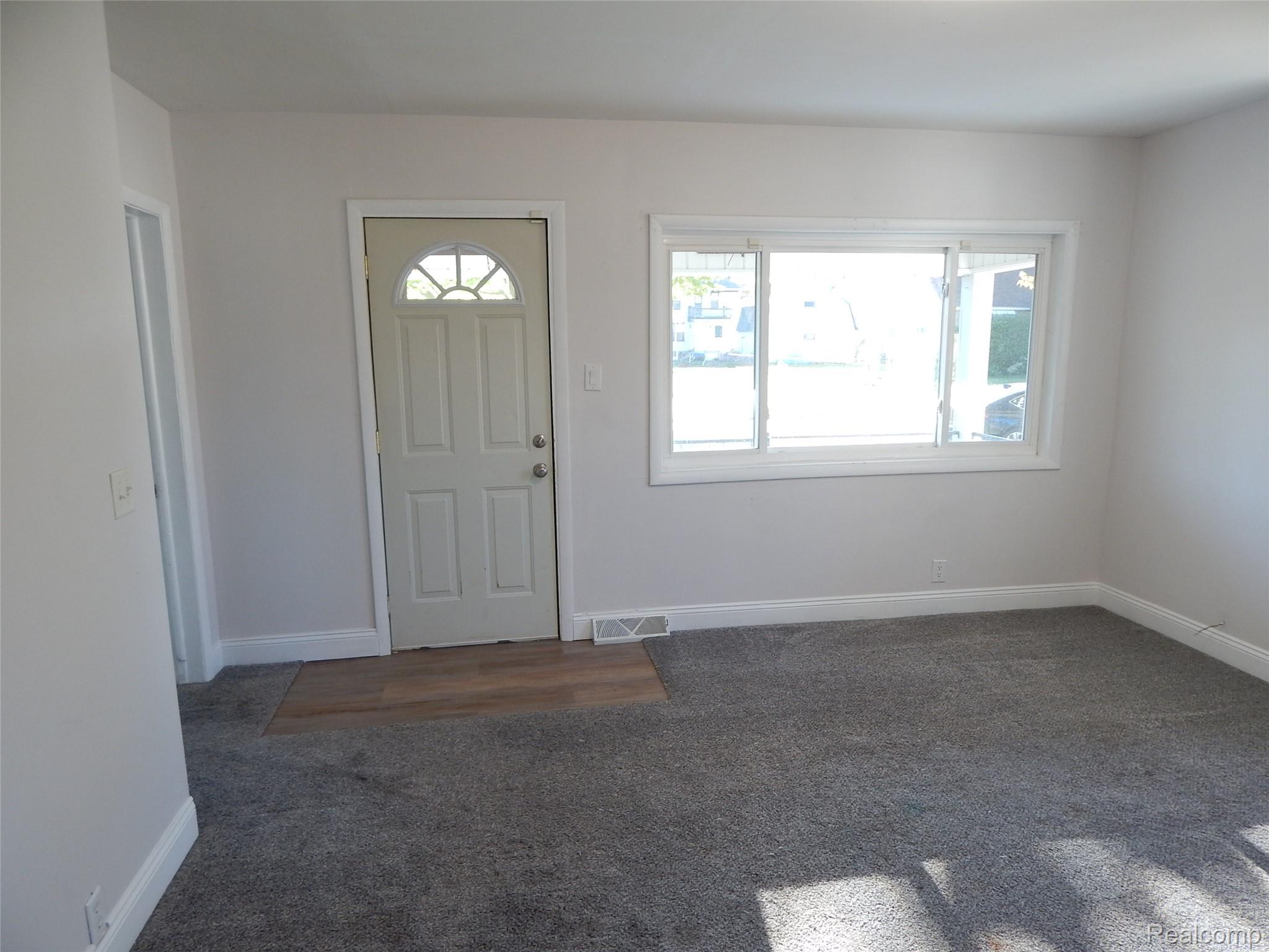 2711 Cherry Street Property Photo 8