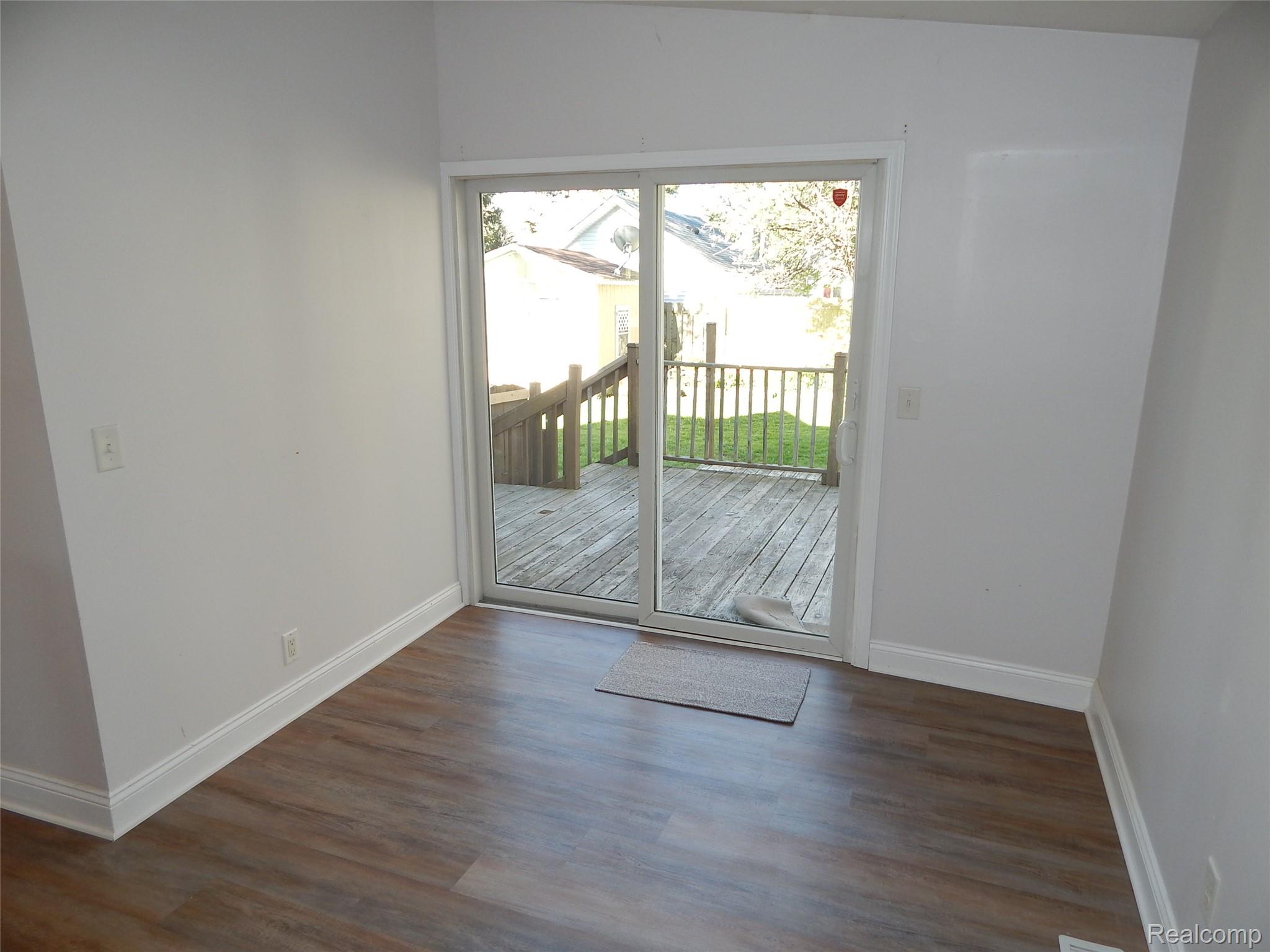 2711 Cherry Street Property Photo 12