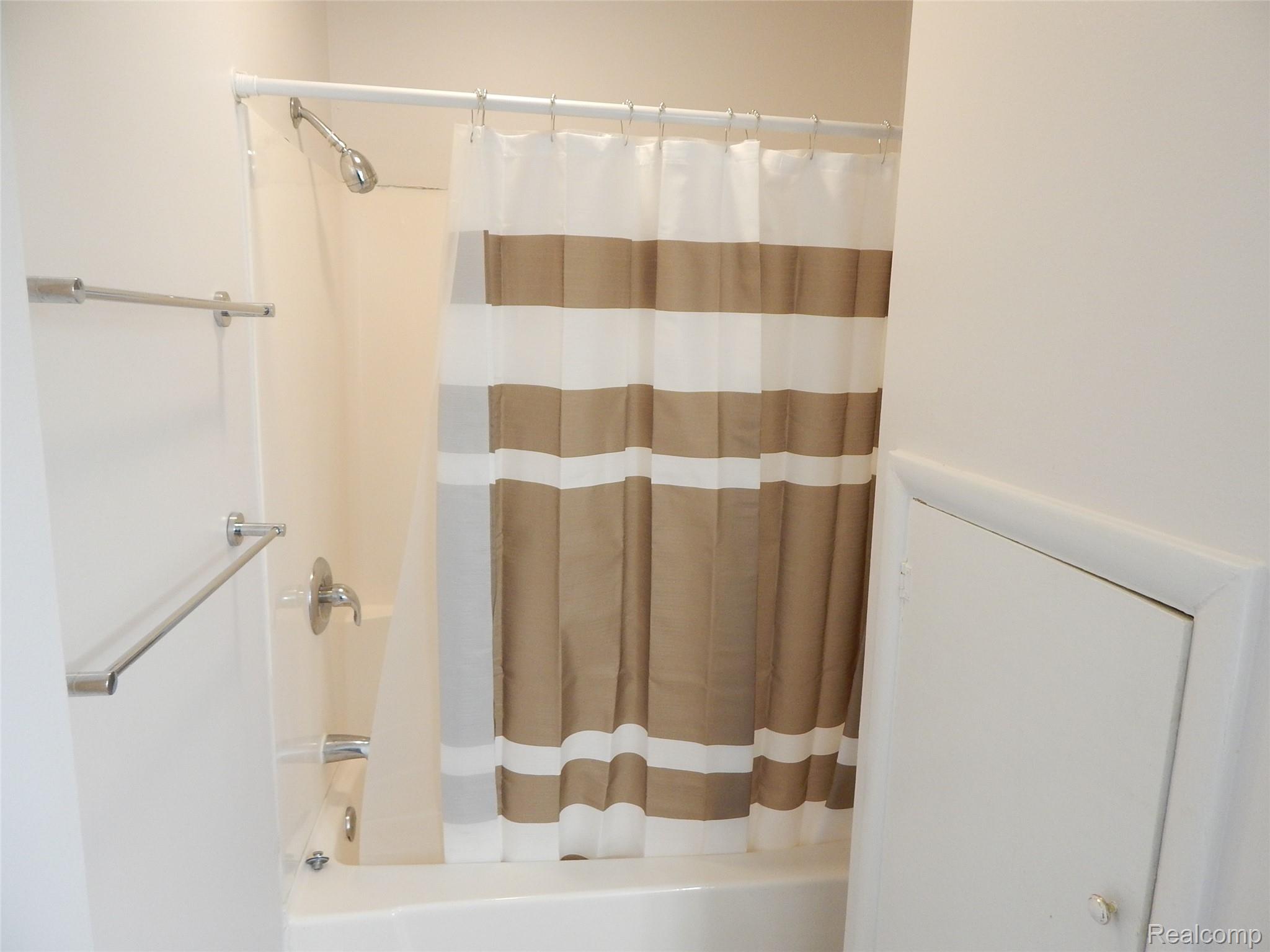 2711 Cherry Street Property Photo 15
