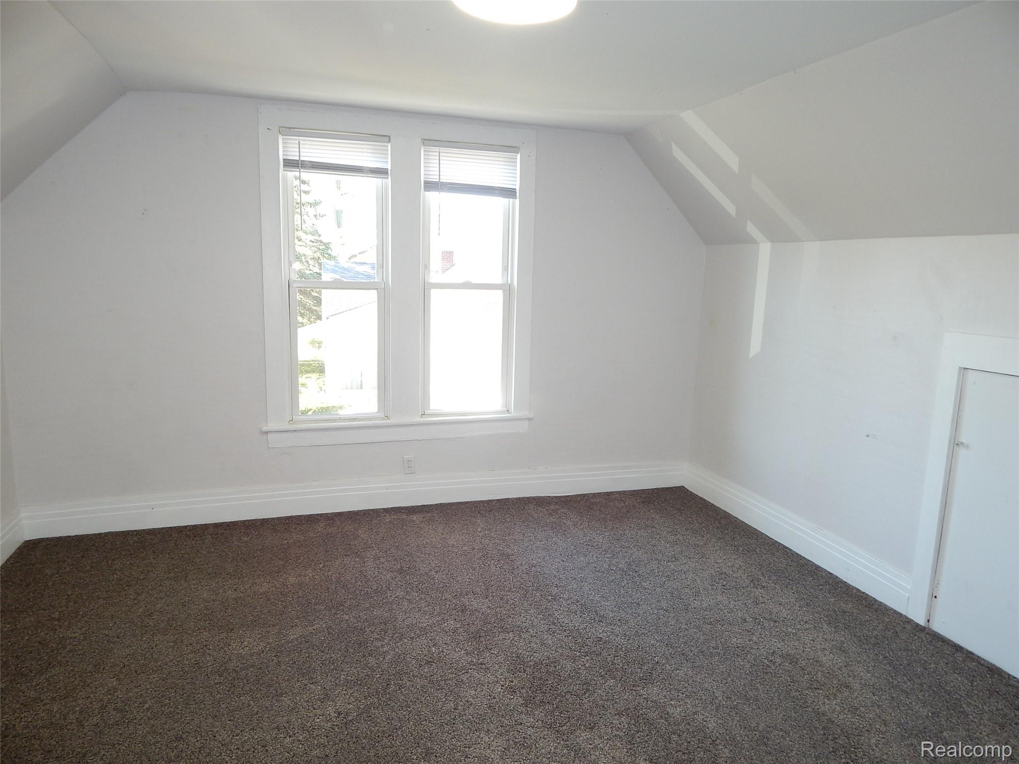 2711 Cherry Street Property Photo 17