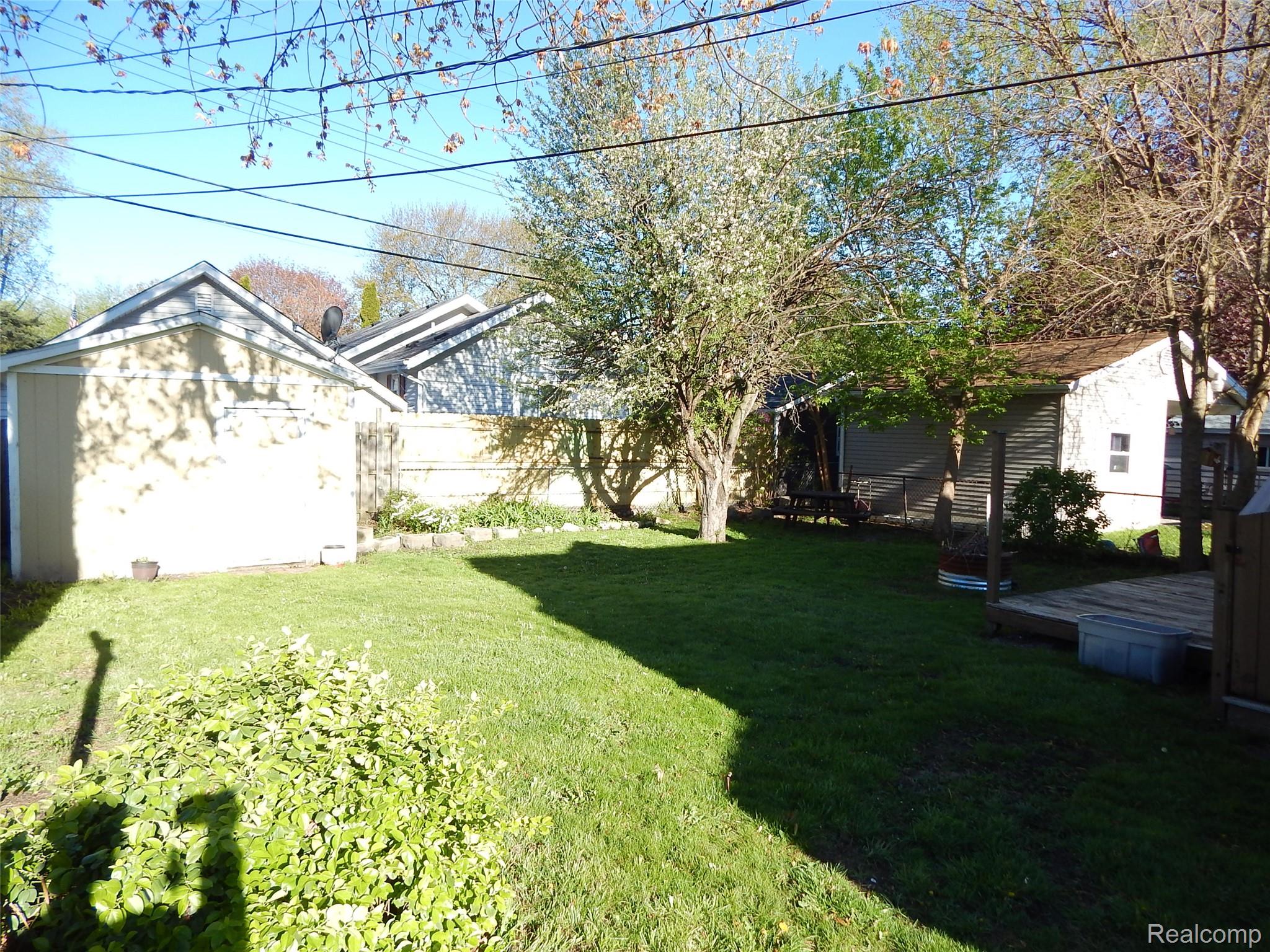 2711 Cherry Street Property Photo 20