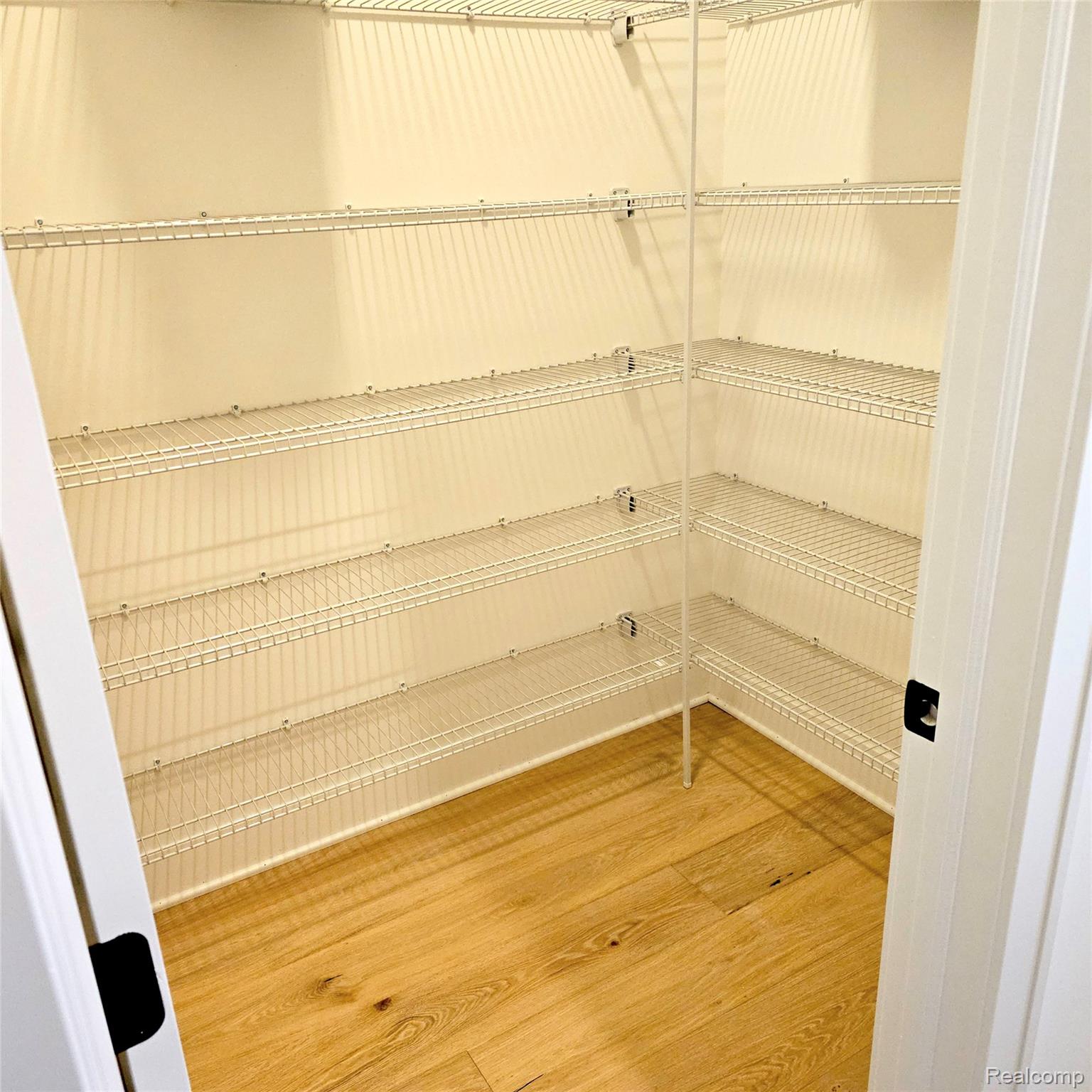 50147 Mustang Drive Property Photo 7