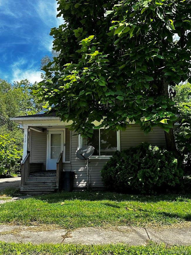 838 Clinton Street Property Photo 2