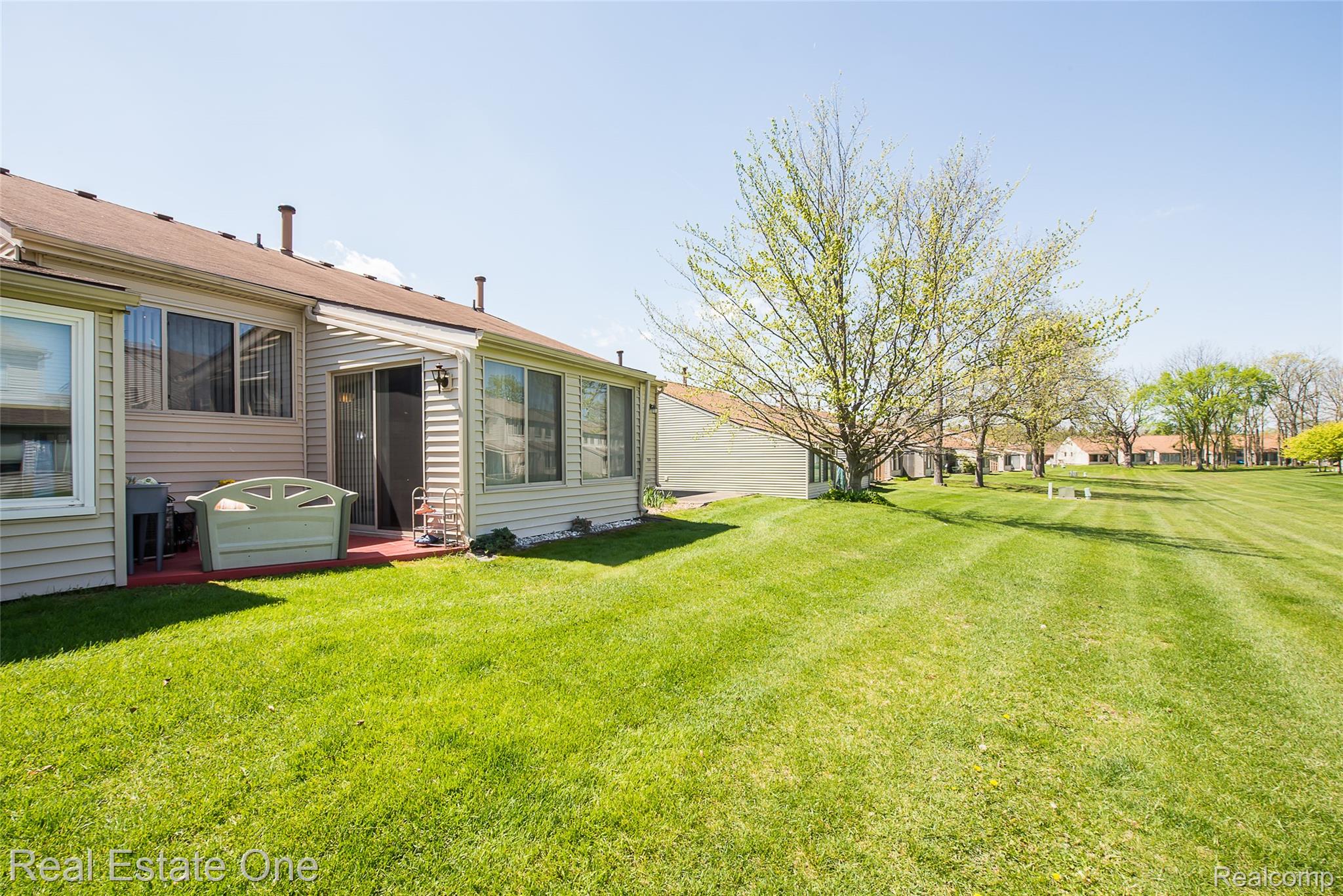 61962 Yorktown Drive 2 Property Photo 30
