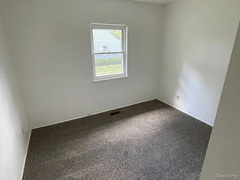 2429 Pennsylvania Avenue Property Photo 4