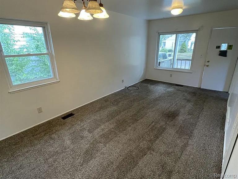 2429 Pennsylvania Avenue Property Photo 5