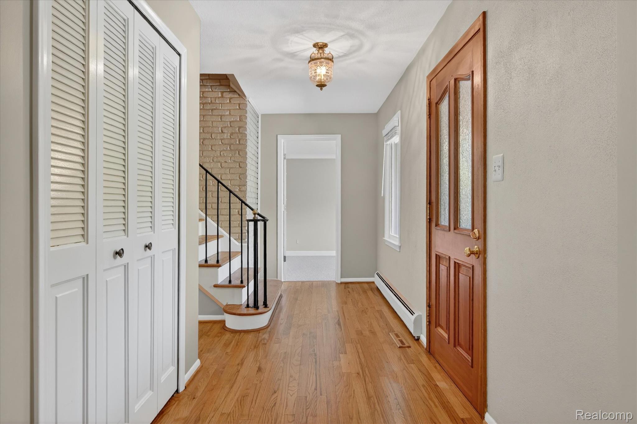 5447 Lahser Road Property Photo 3
