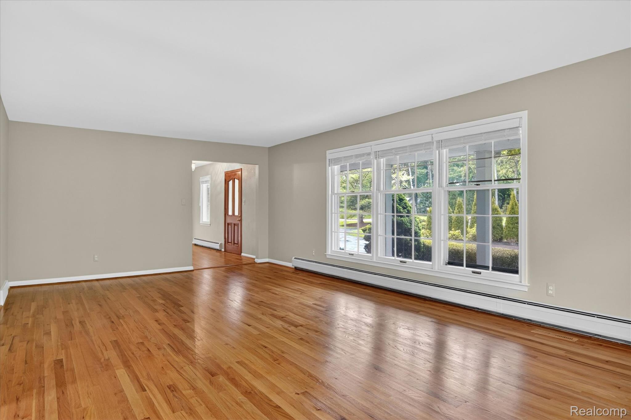 5447 Lahser Road Property Photo 9
