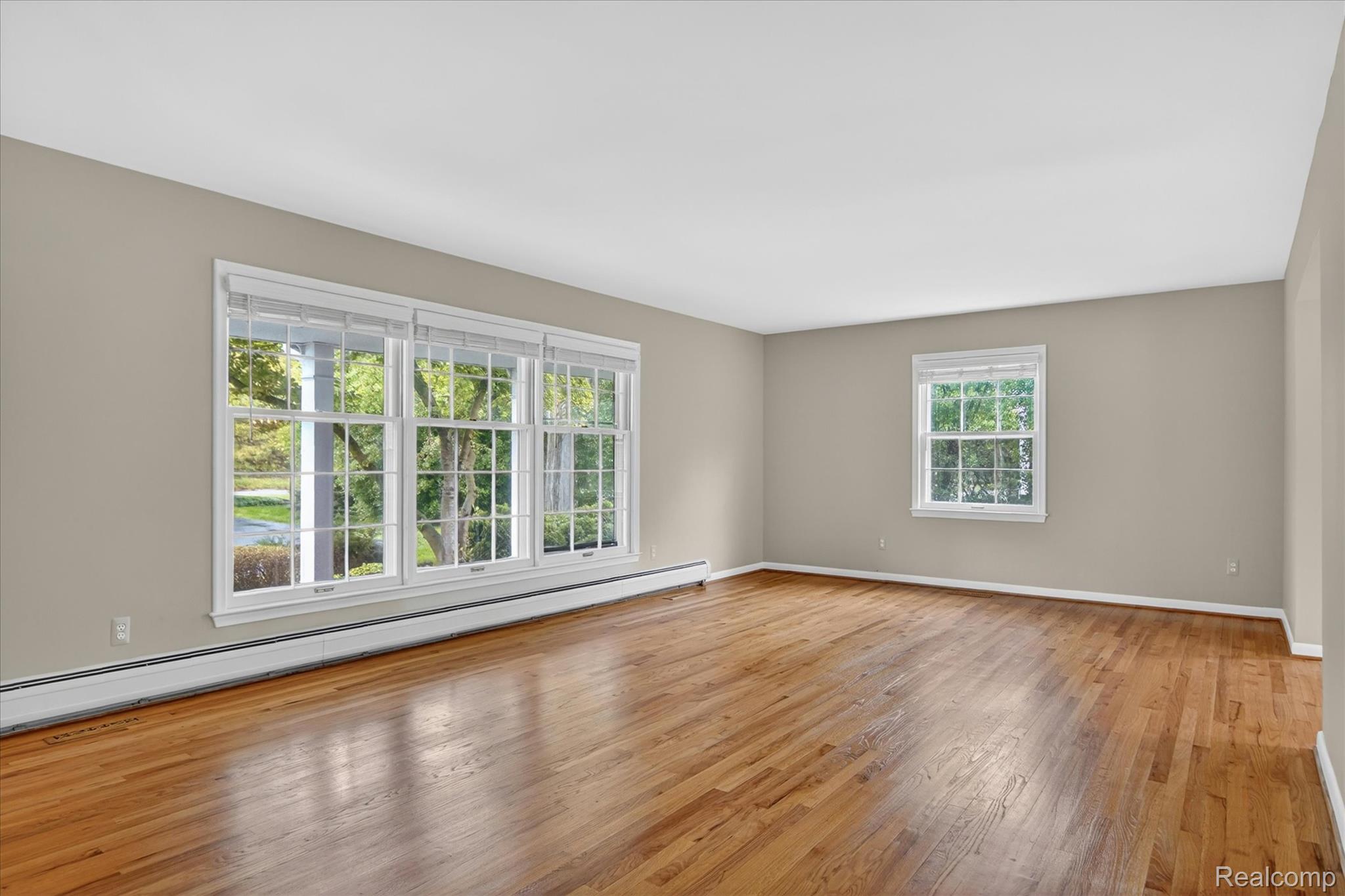 5447 Lahser Road Property Photo 12
