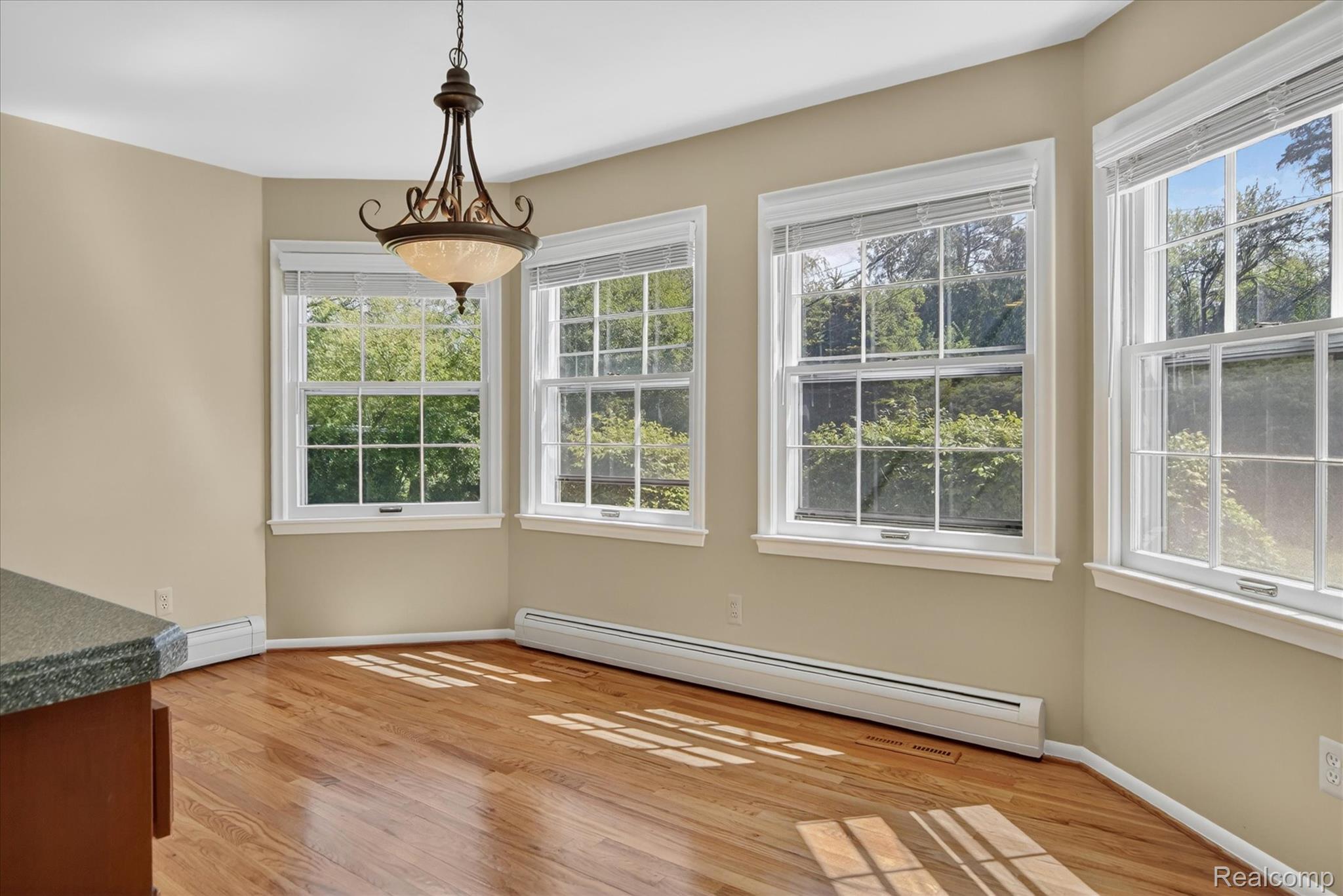 5447 Lahser Road Property Photo 15