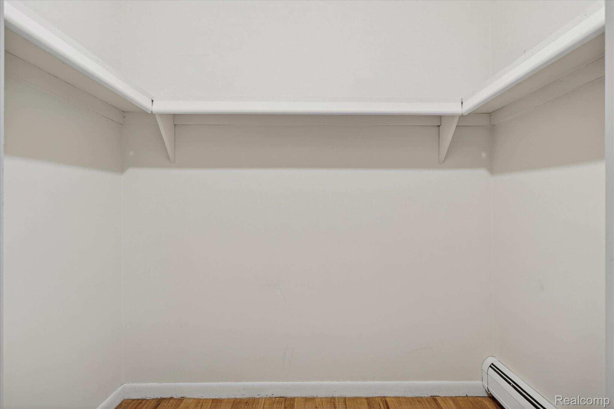 5447 Lahser Road Property Photo 32