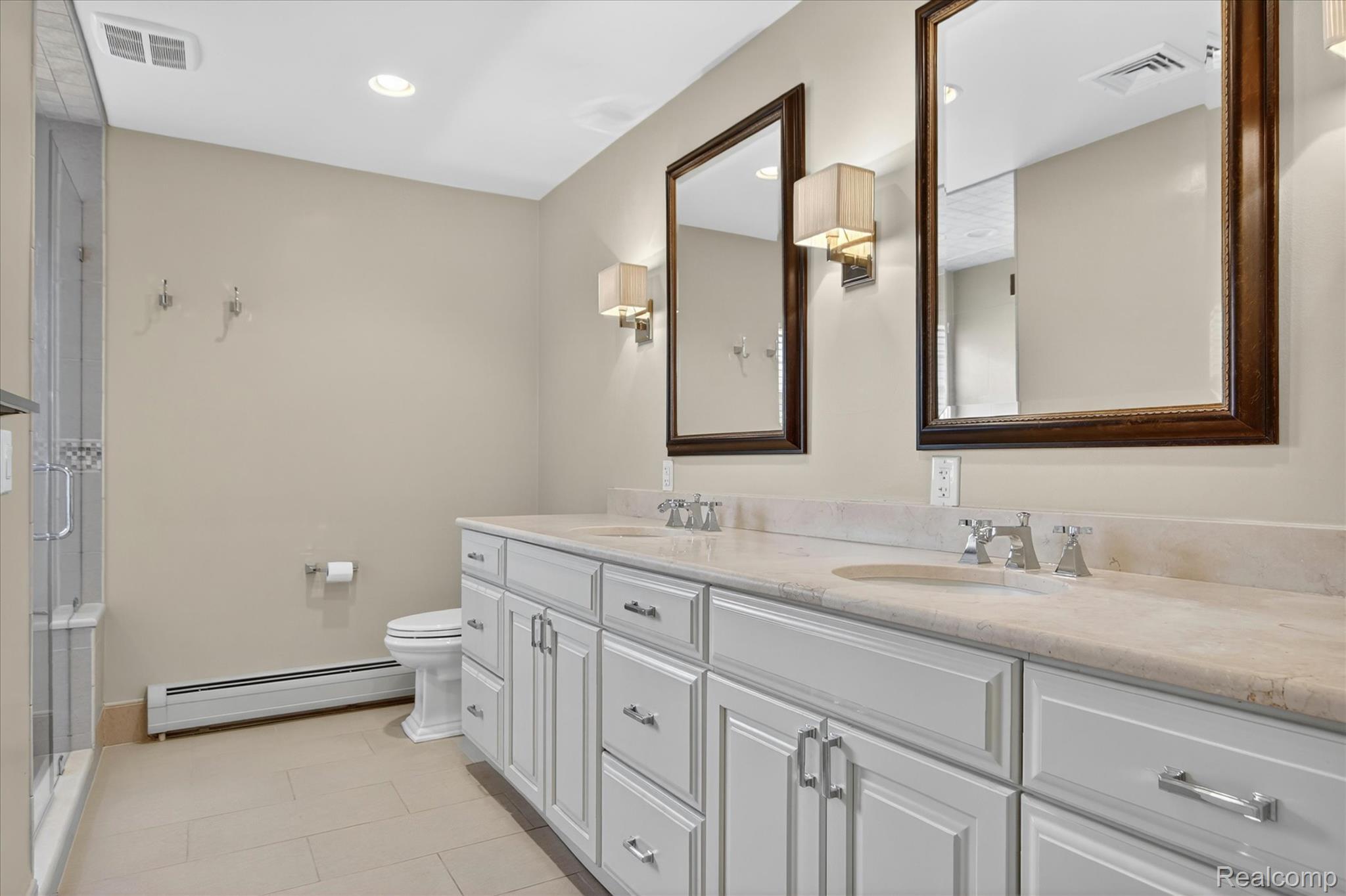 5447 Lahser Road Property Photo 37