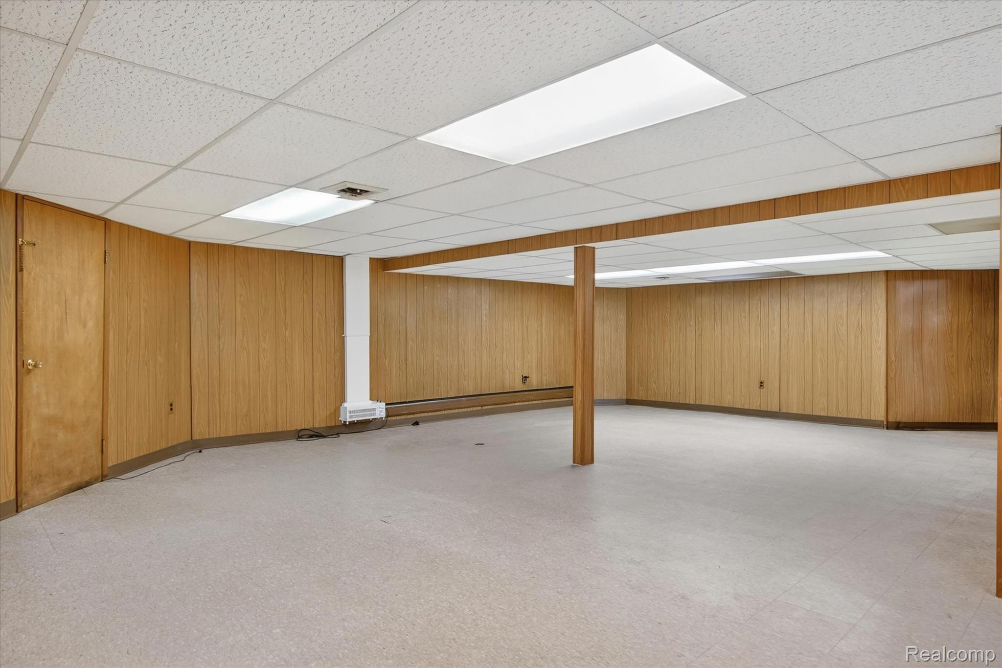 5447 Lahser Road Property Photo 39