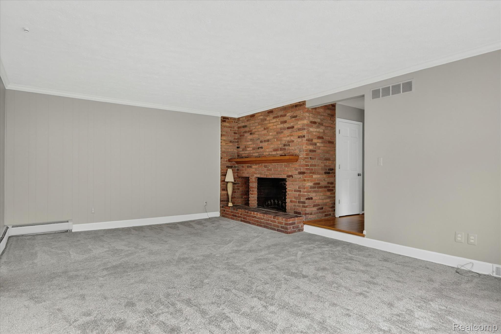 5447 Lahser Road Property Photo 41