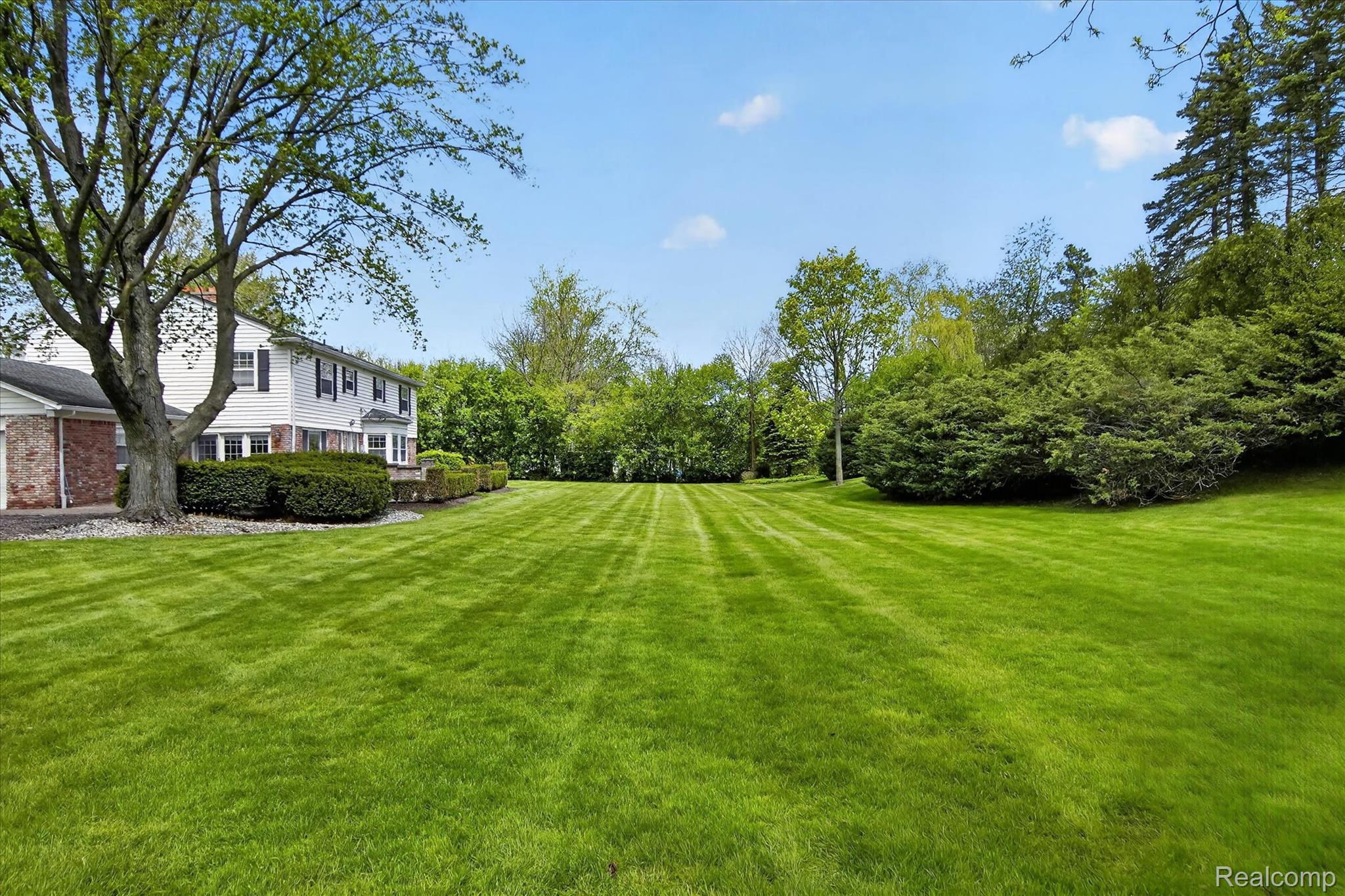 5447 Lahser Road Property Photo 46