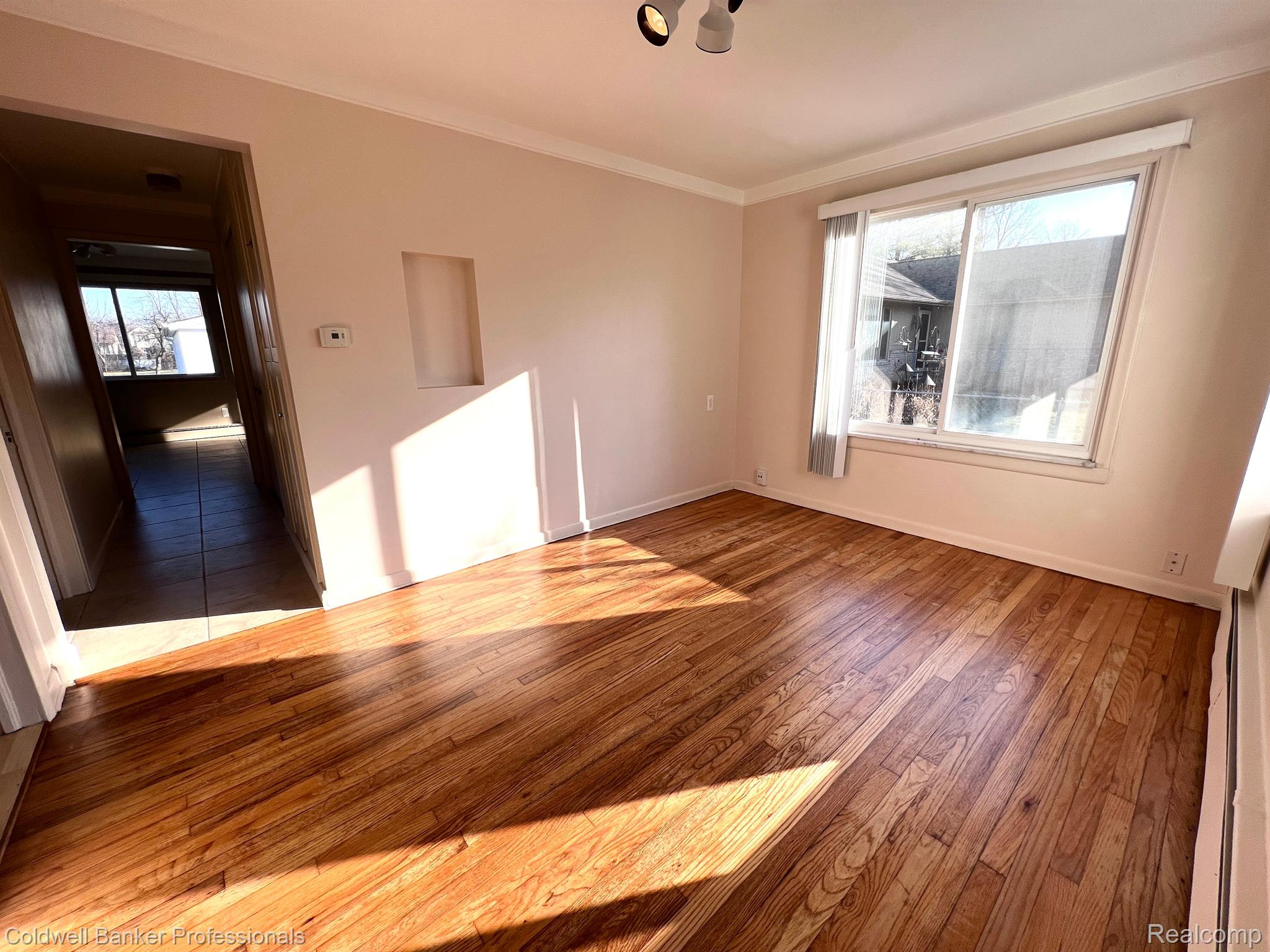 1716 Milverton Drive Property Photo 3