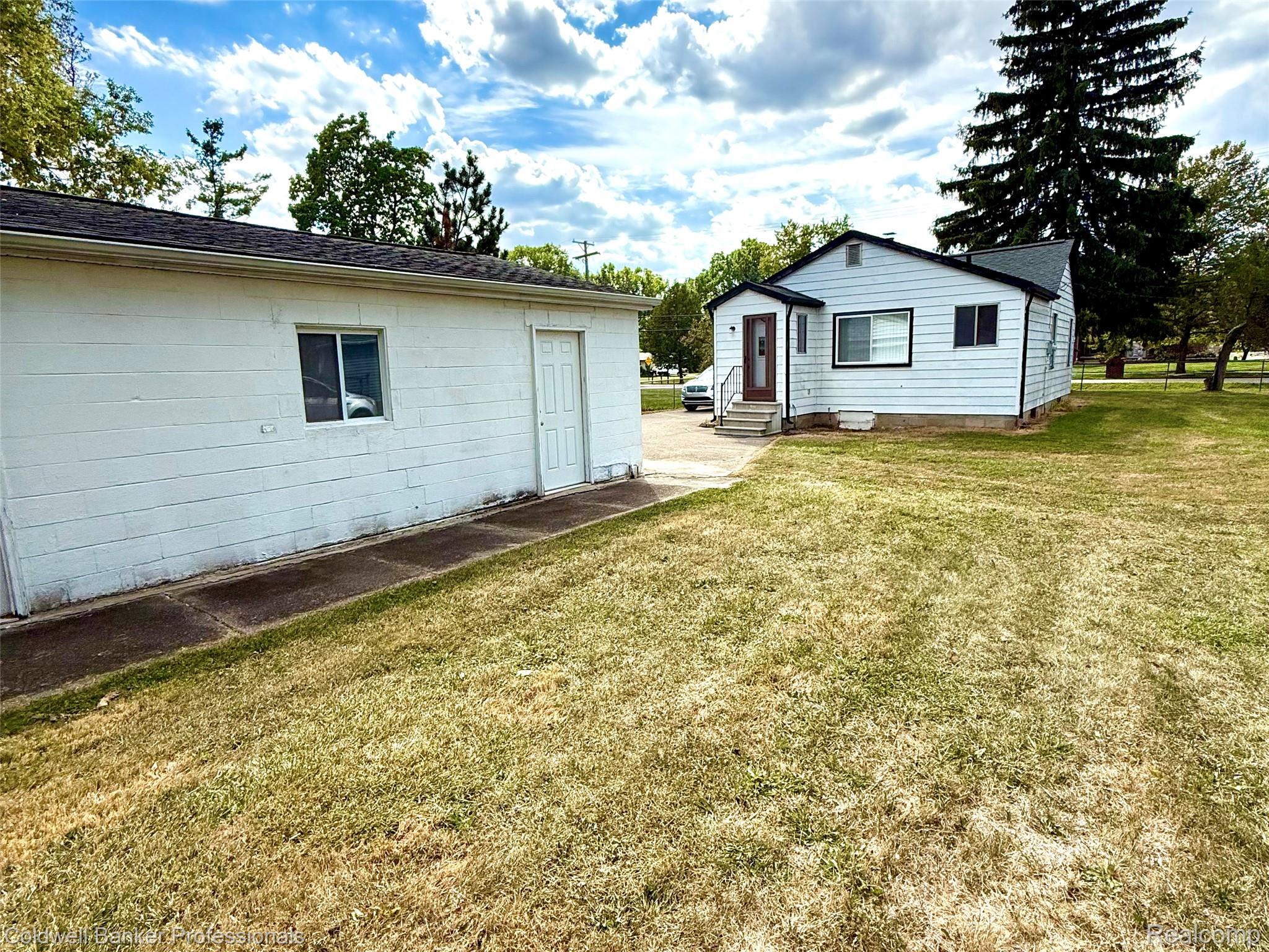 1716 Milverton Drive Property Photo 14