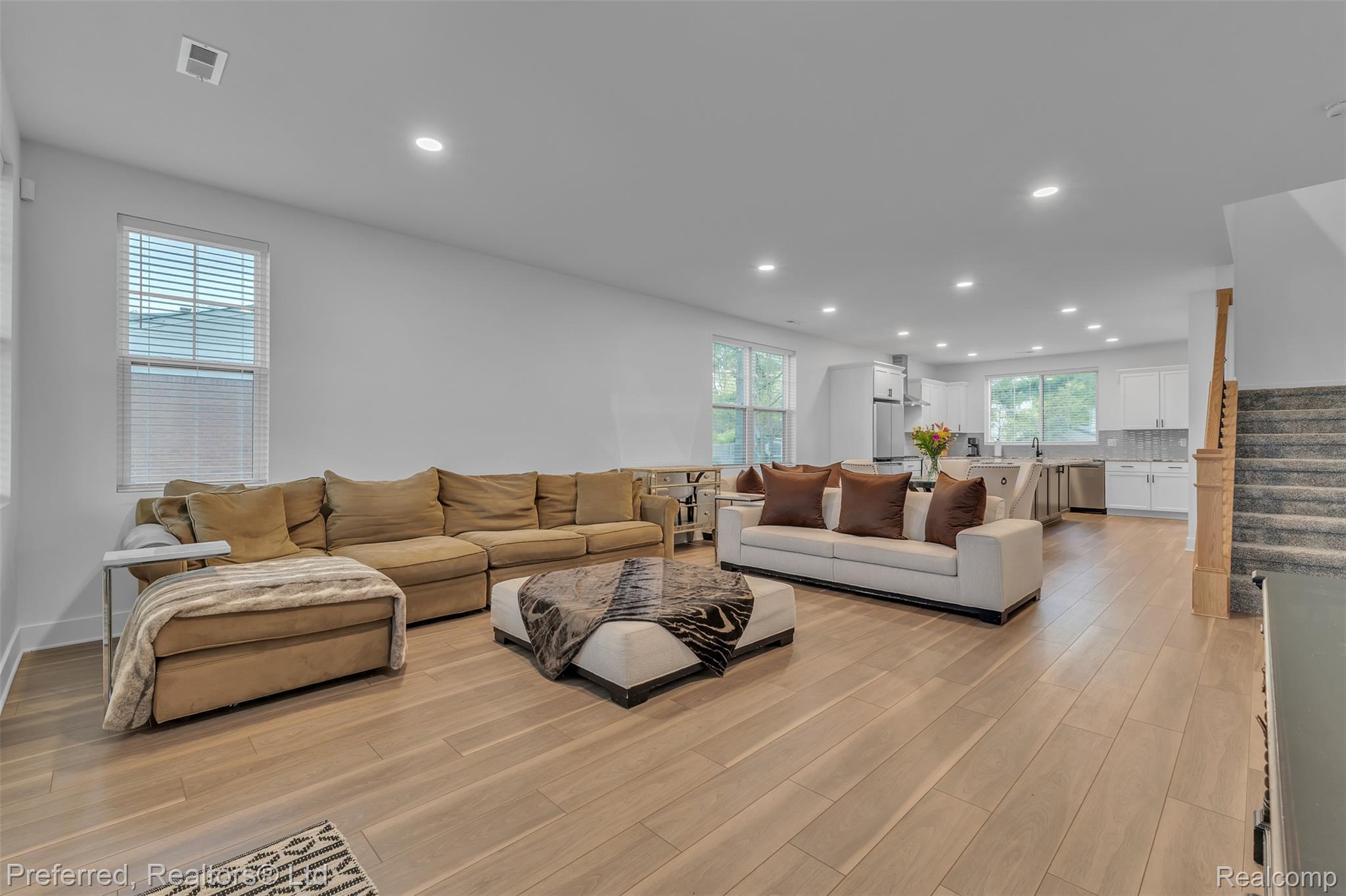 5264 Cooley Lake Road Property Photo 8
