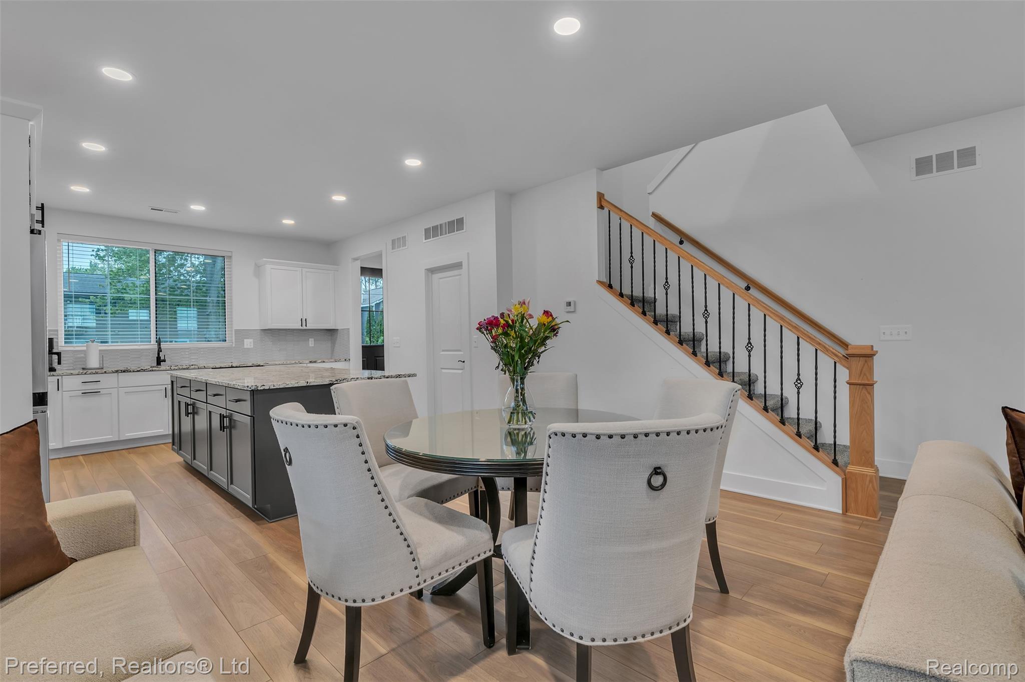 5264 Cooley Lake Road Property Photo 10