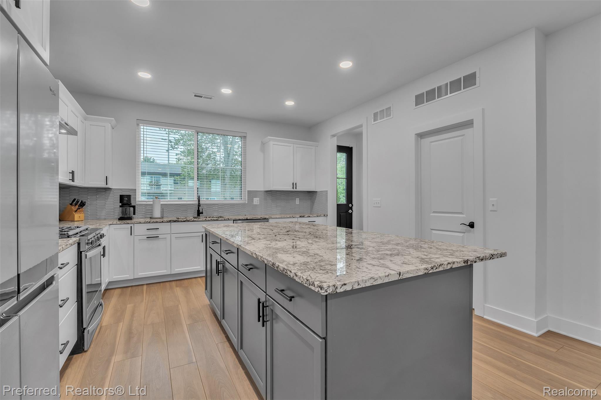 5264 Cooley Lake Road Property Photo 17