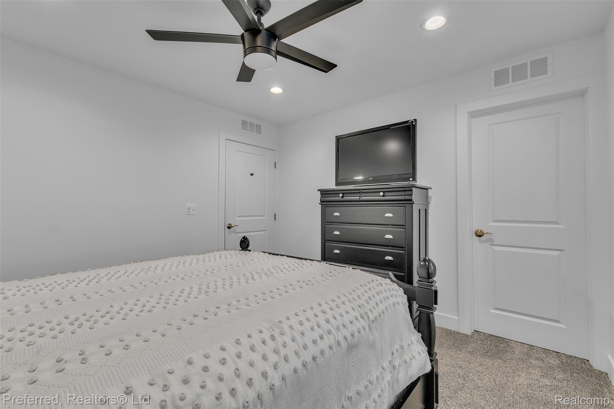 5264 Cooley Lake Road Property Photo 47