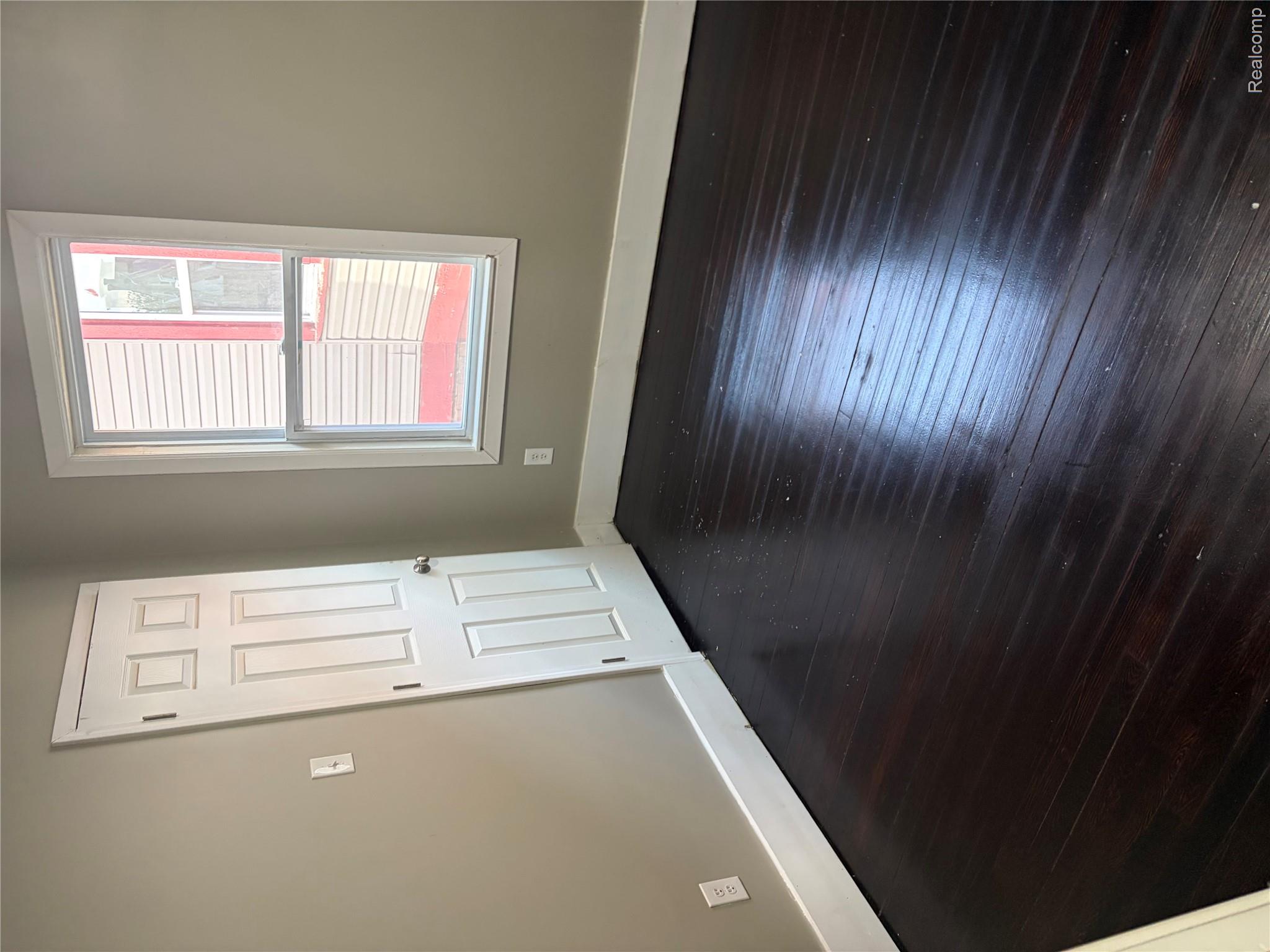 2420 Field Street Property Photo 13