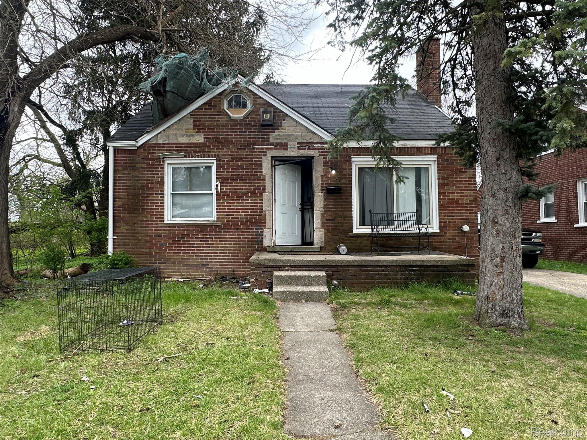 167 W Brentwood Street Property Photo 1