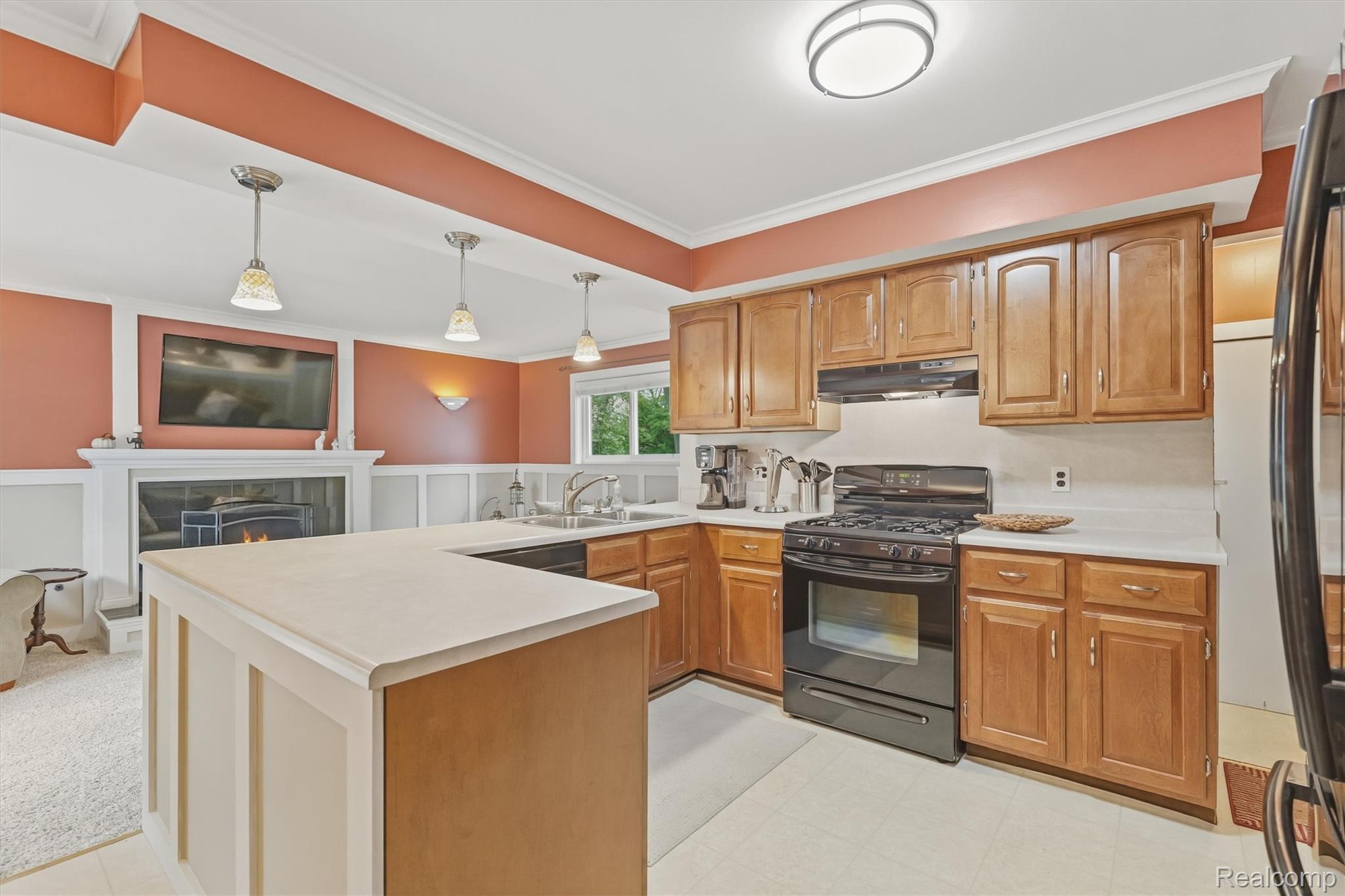 184 Carter Drive Property Photo 12