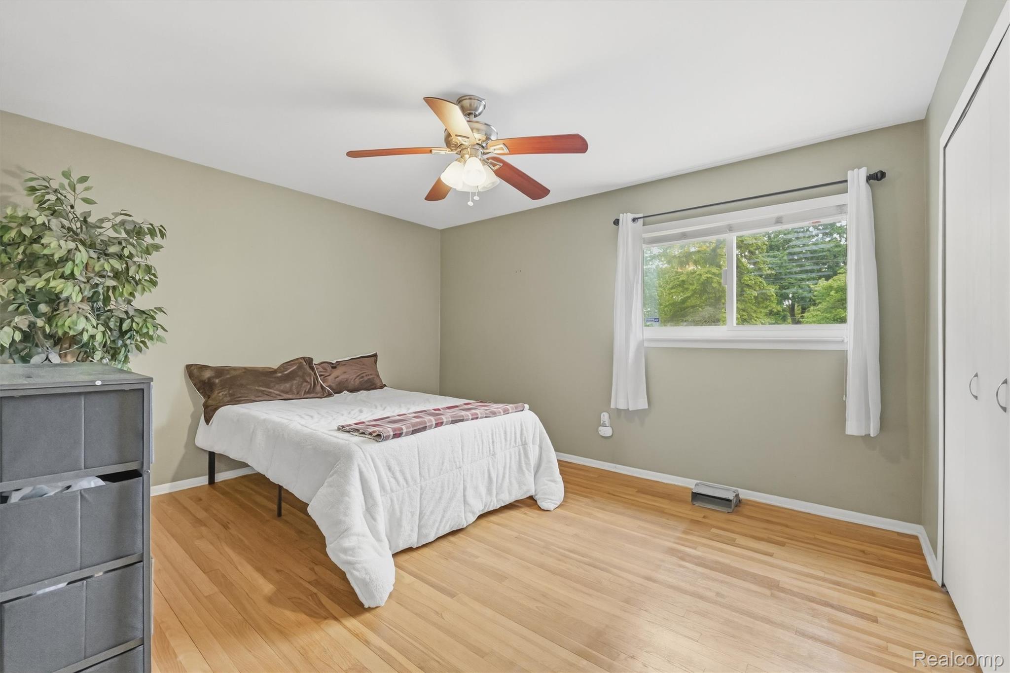 184 Carter Drive Property Photo 23