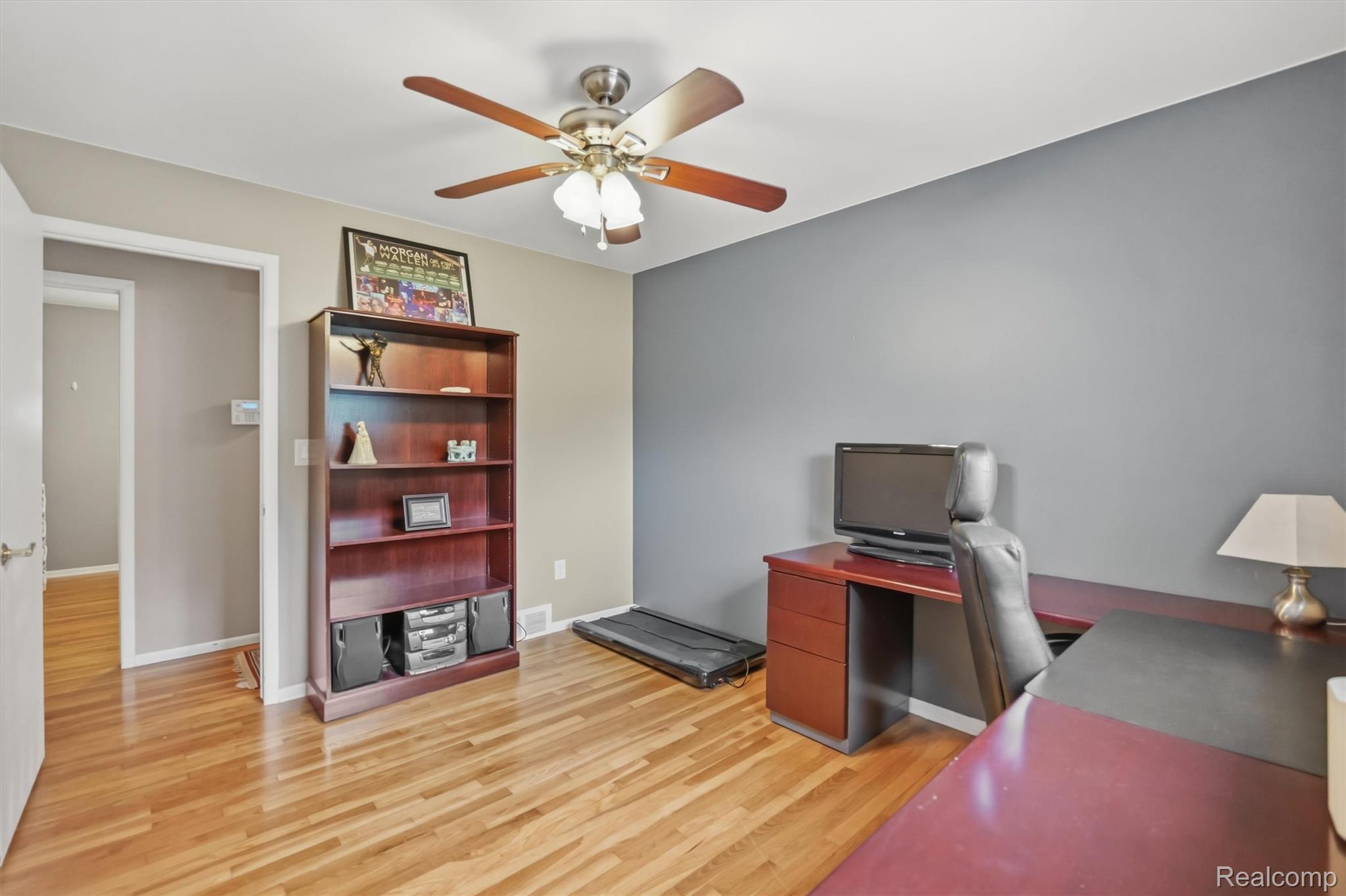 184 Carter Drive Property Photo 26