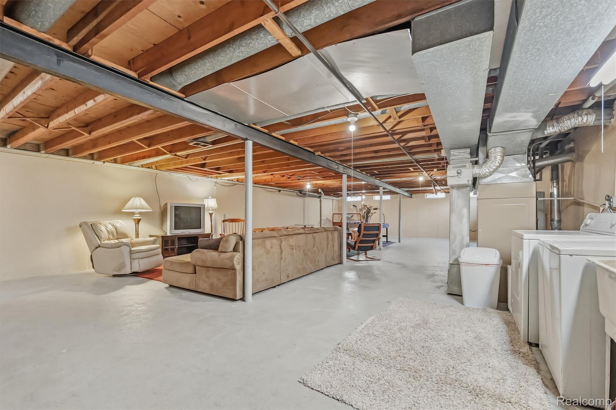 184 Carter Drive Property Photo 35