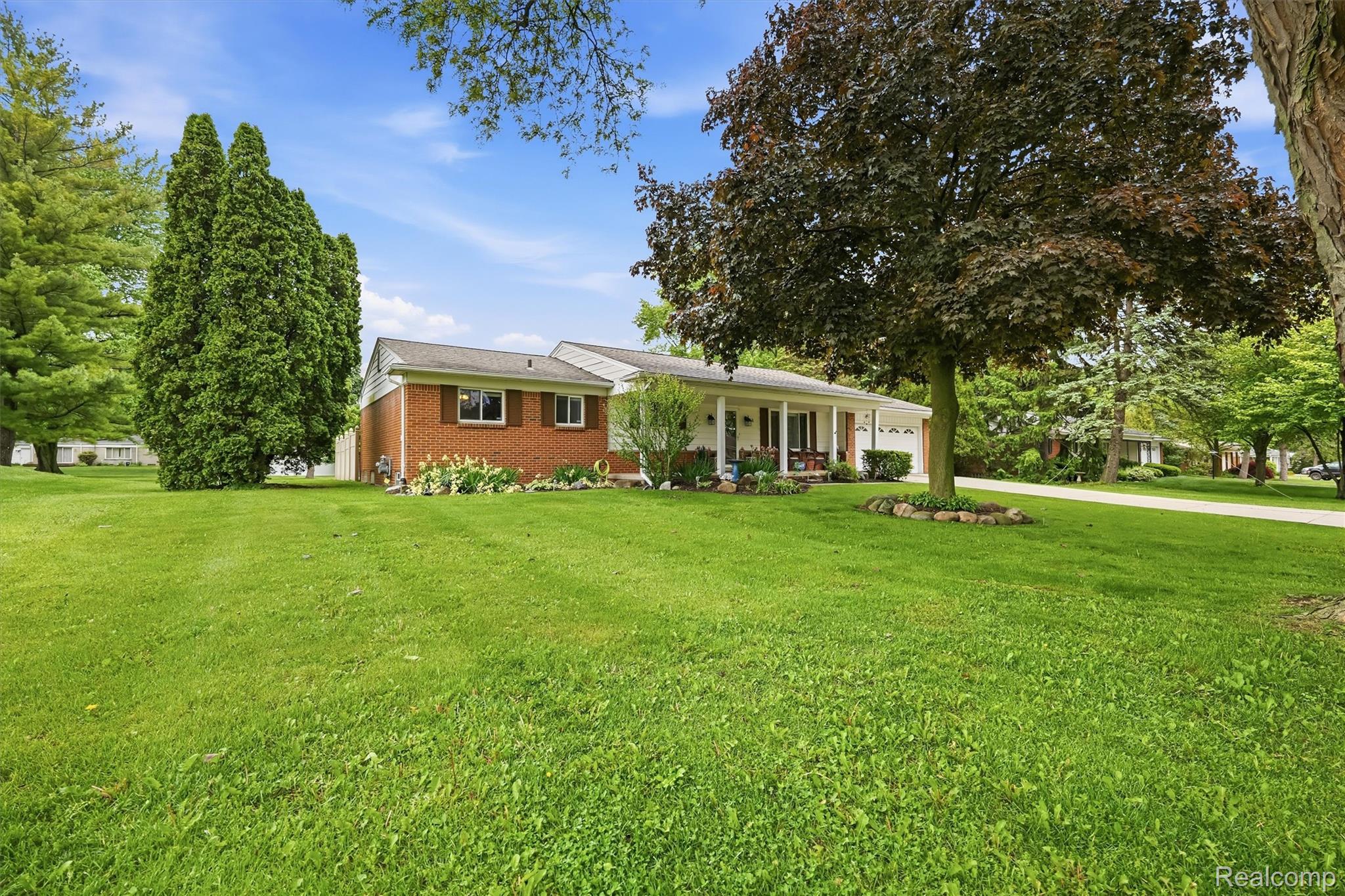 184 Carter Drive Property Photo 37