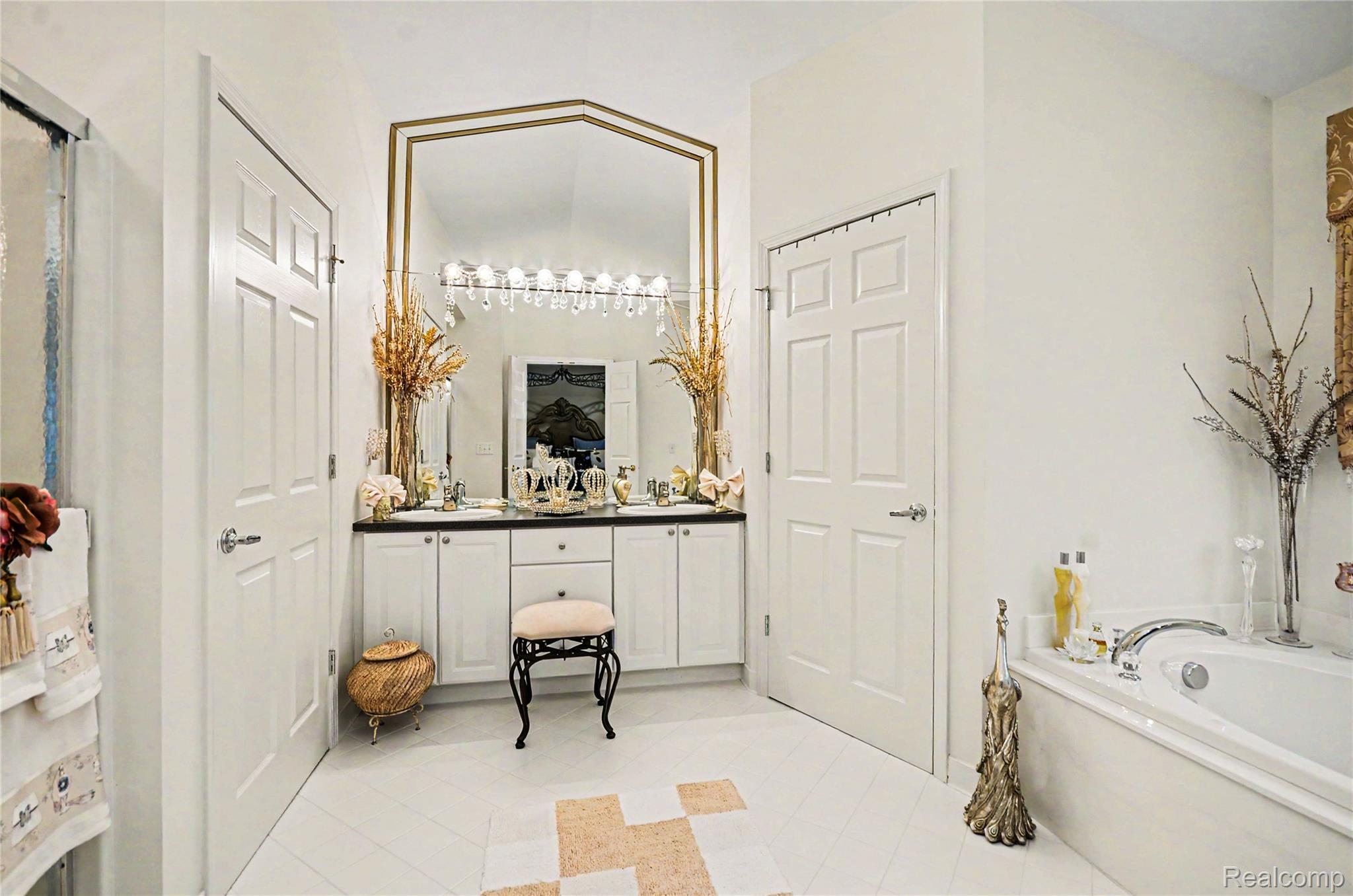 7316 N Central Park Property Photo 23