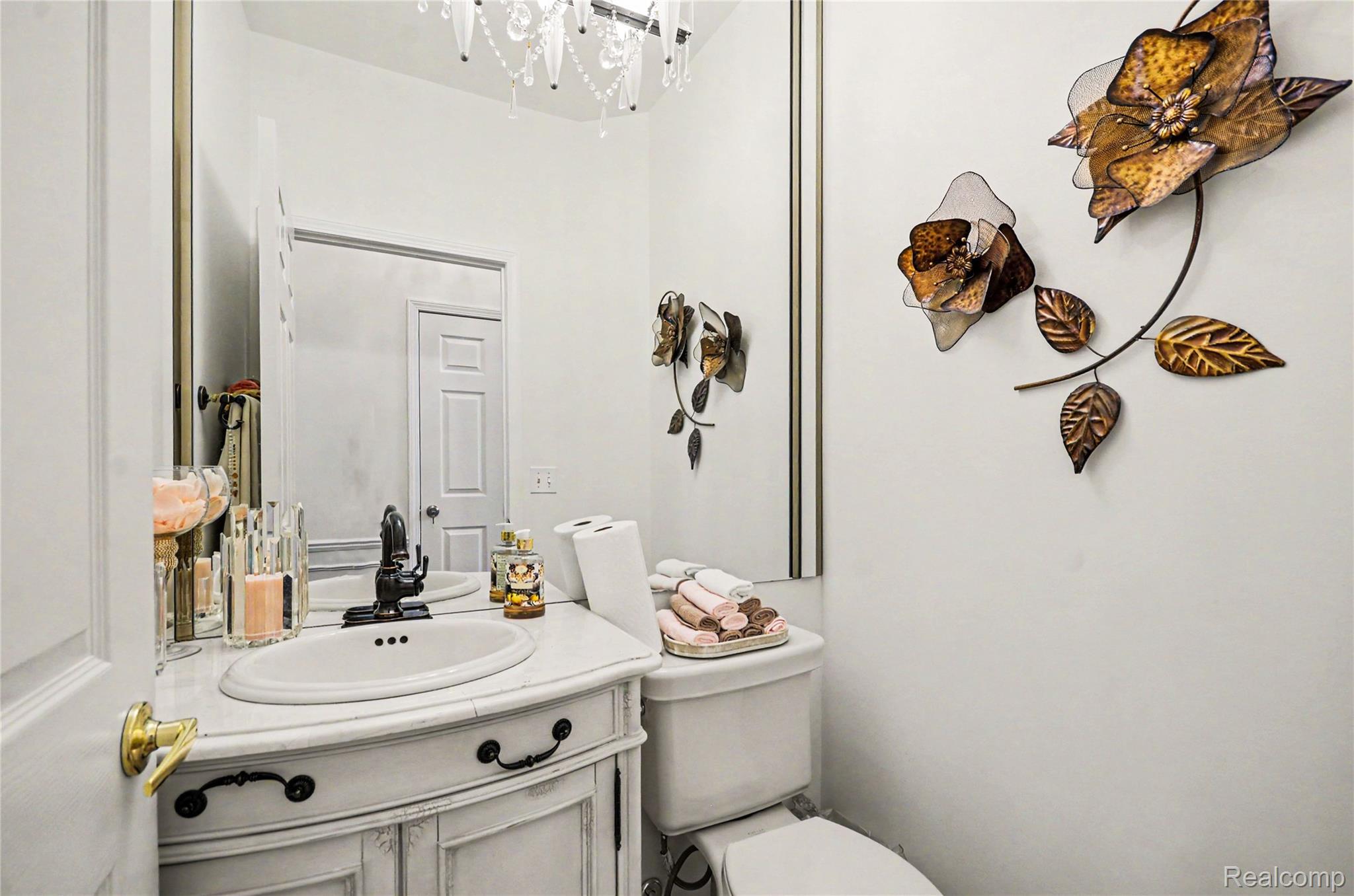 7316 N Central Park Property Photo 25