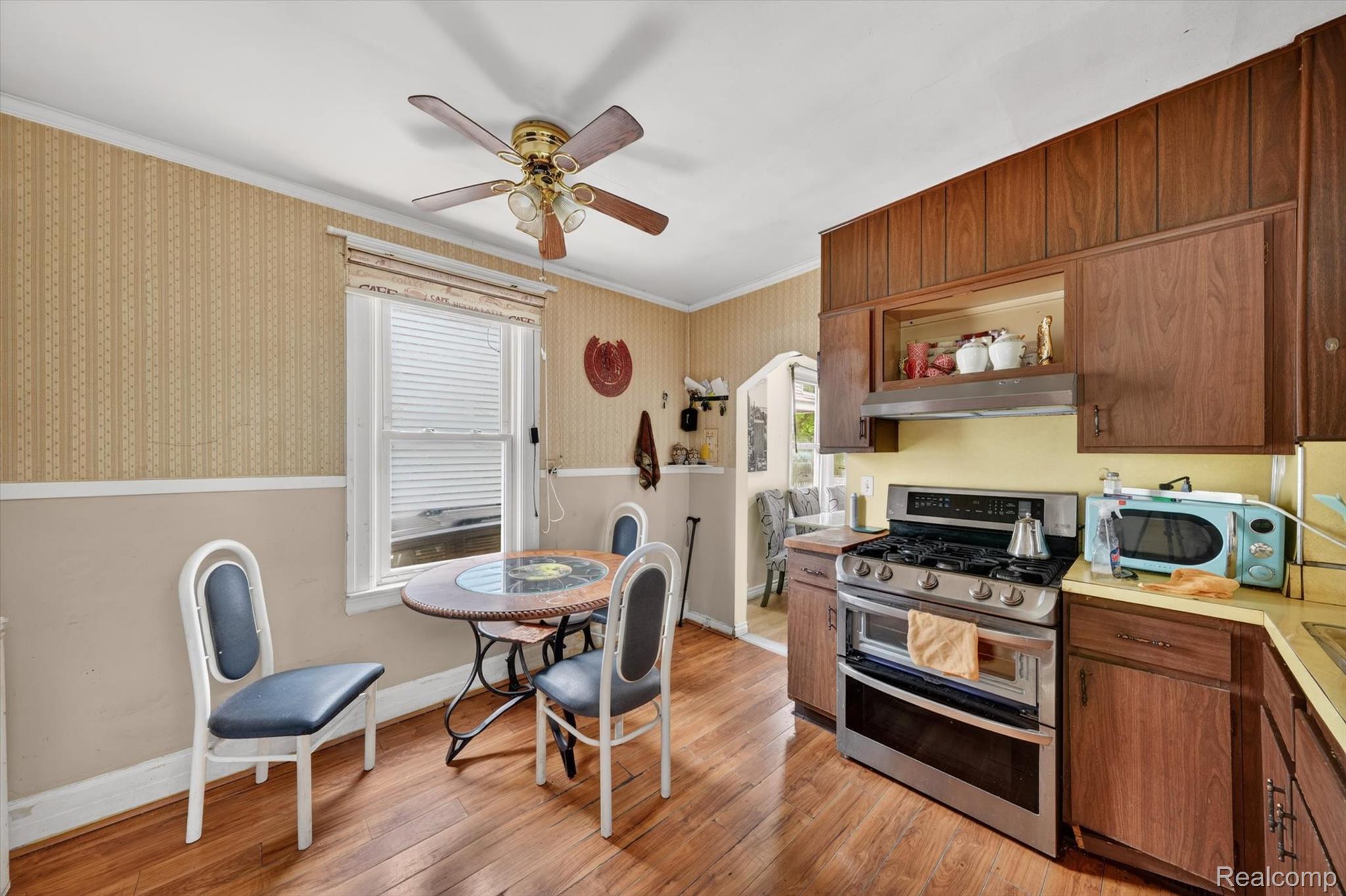 5424 Bingham St Property Photo 15