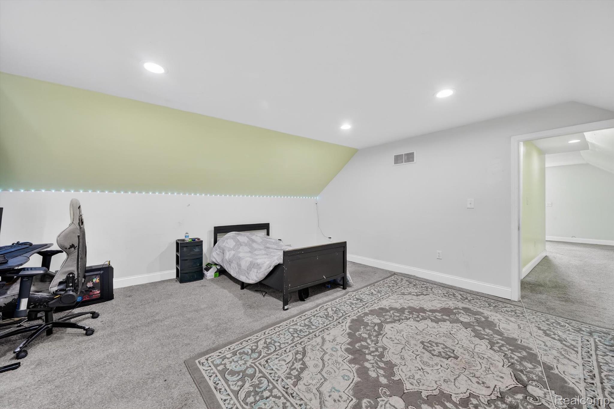5424 Bingham St Property Photo 32
