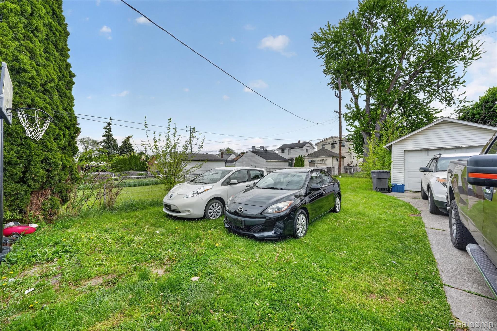 5424 Bingham St Property Photo 35