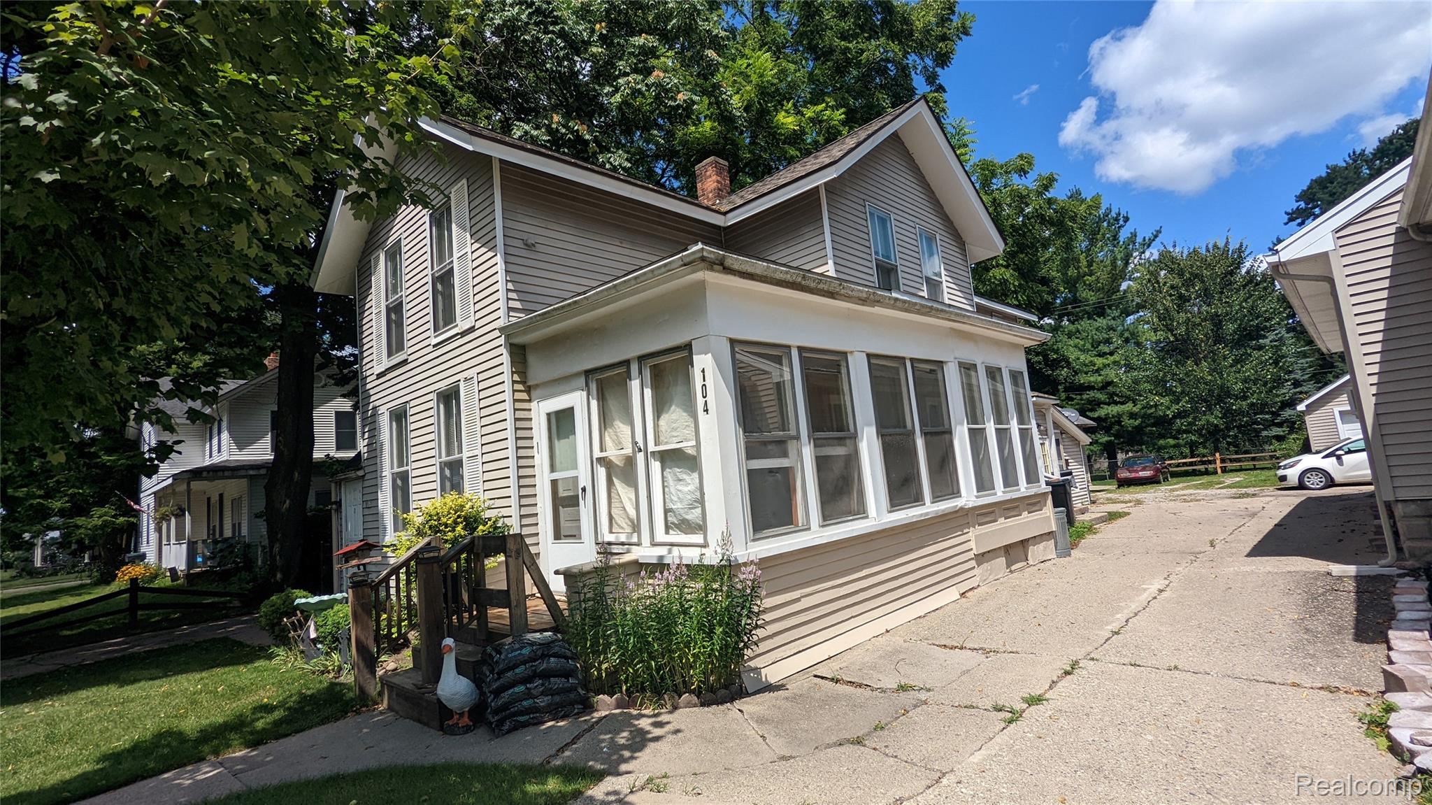 104 Grand Avenue Property Photo 2