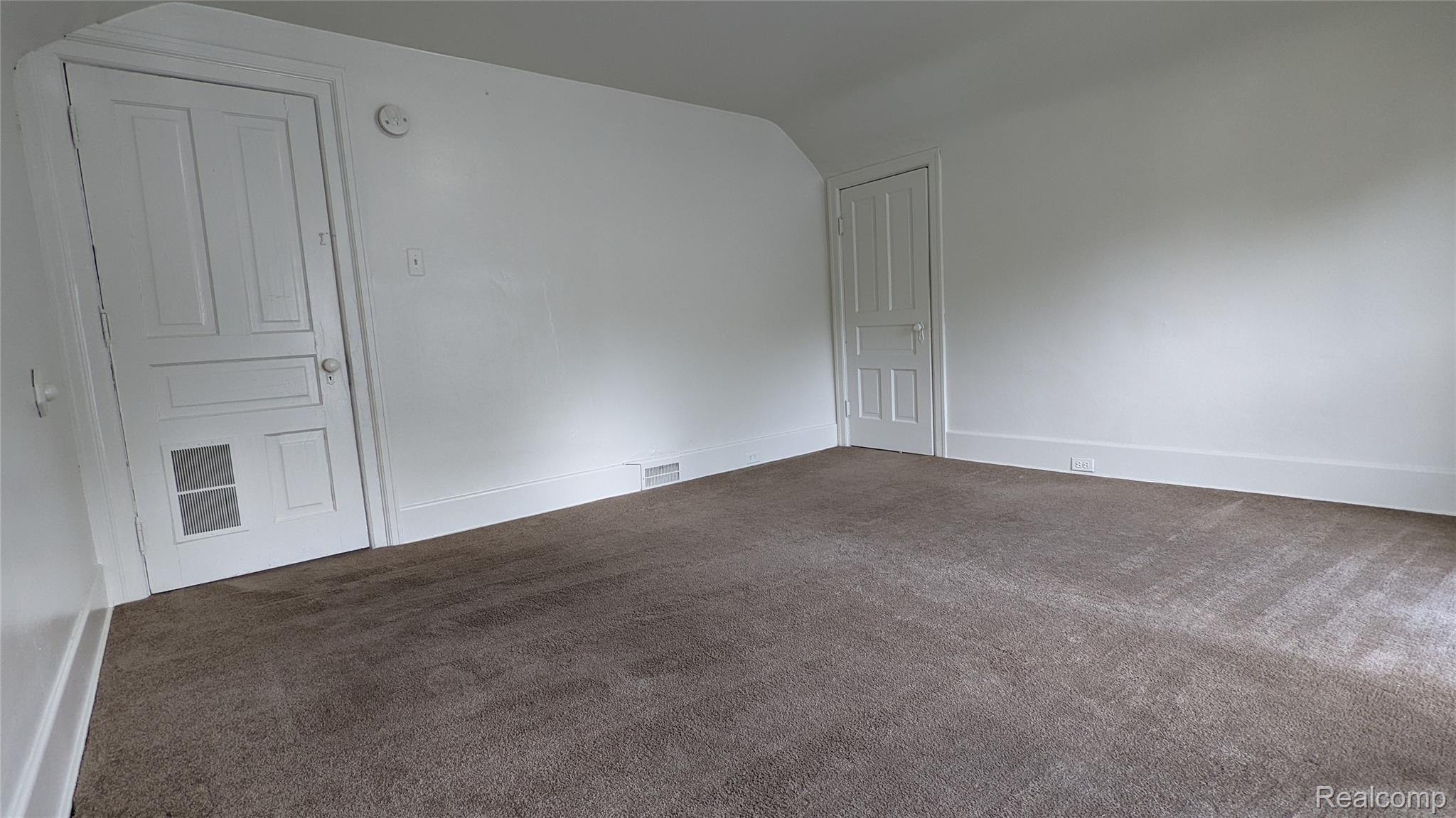104 Grand Avenue Property Photo 11