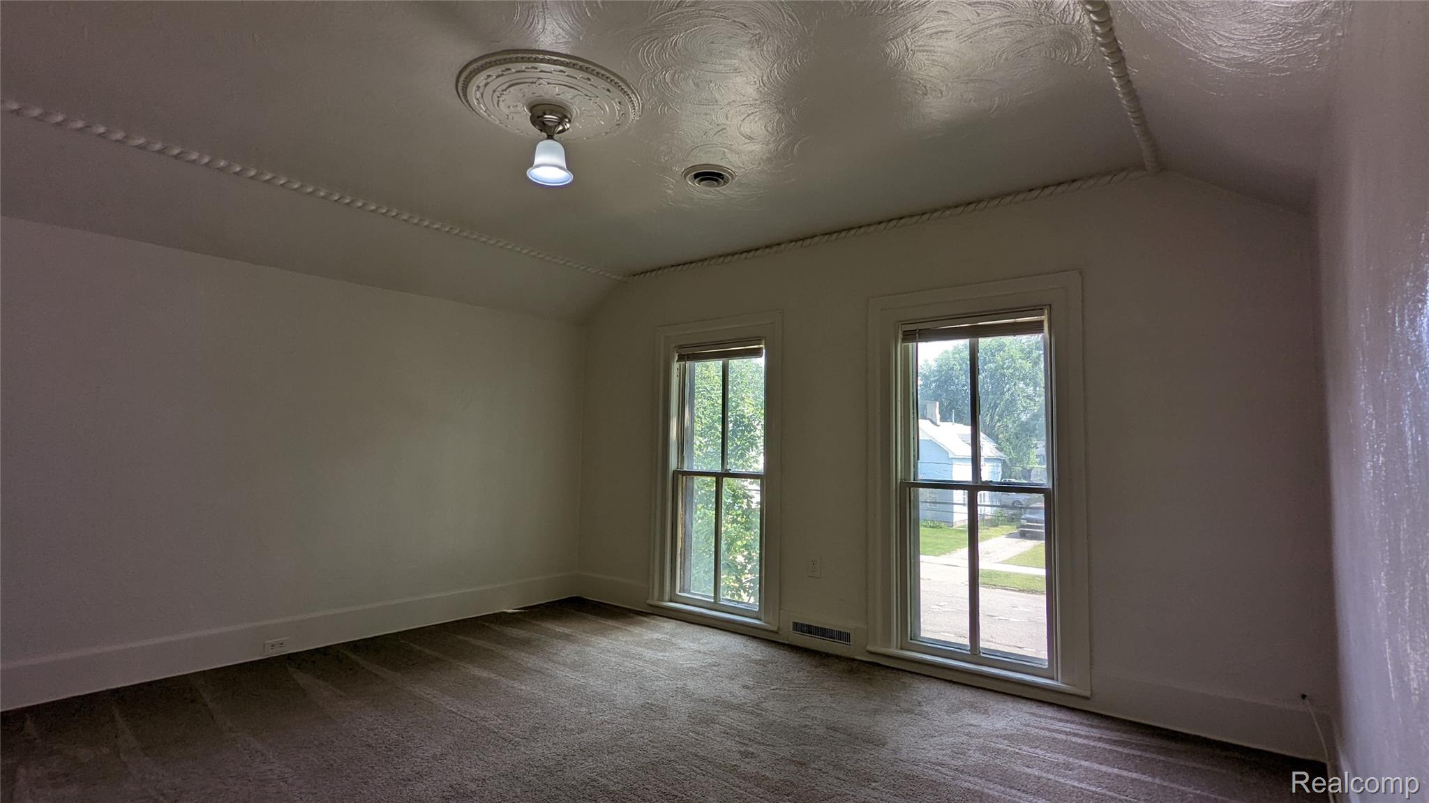 104 Grand Avenue Property Photo 12