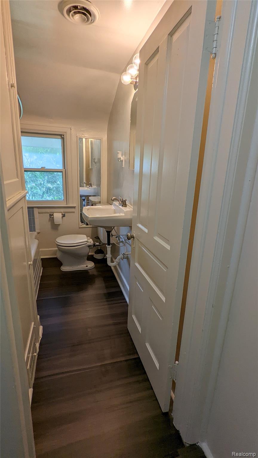 104 Grand Avenue Property Photo 14