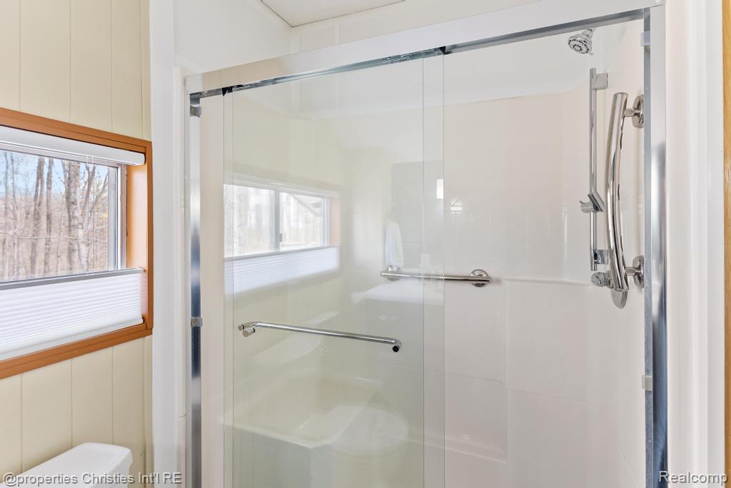 4001 Deskin Drive Property Photo 23