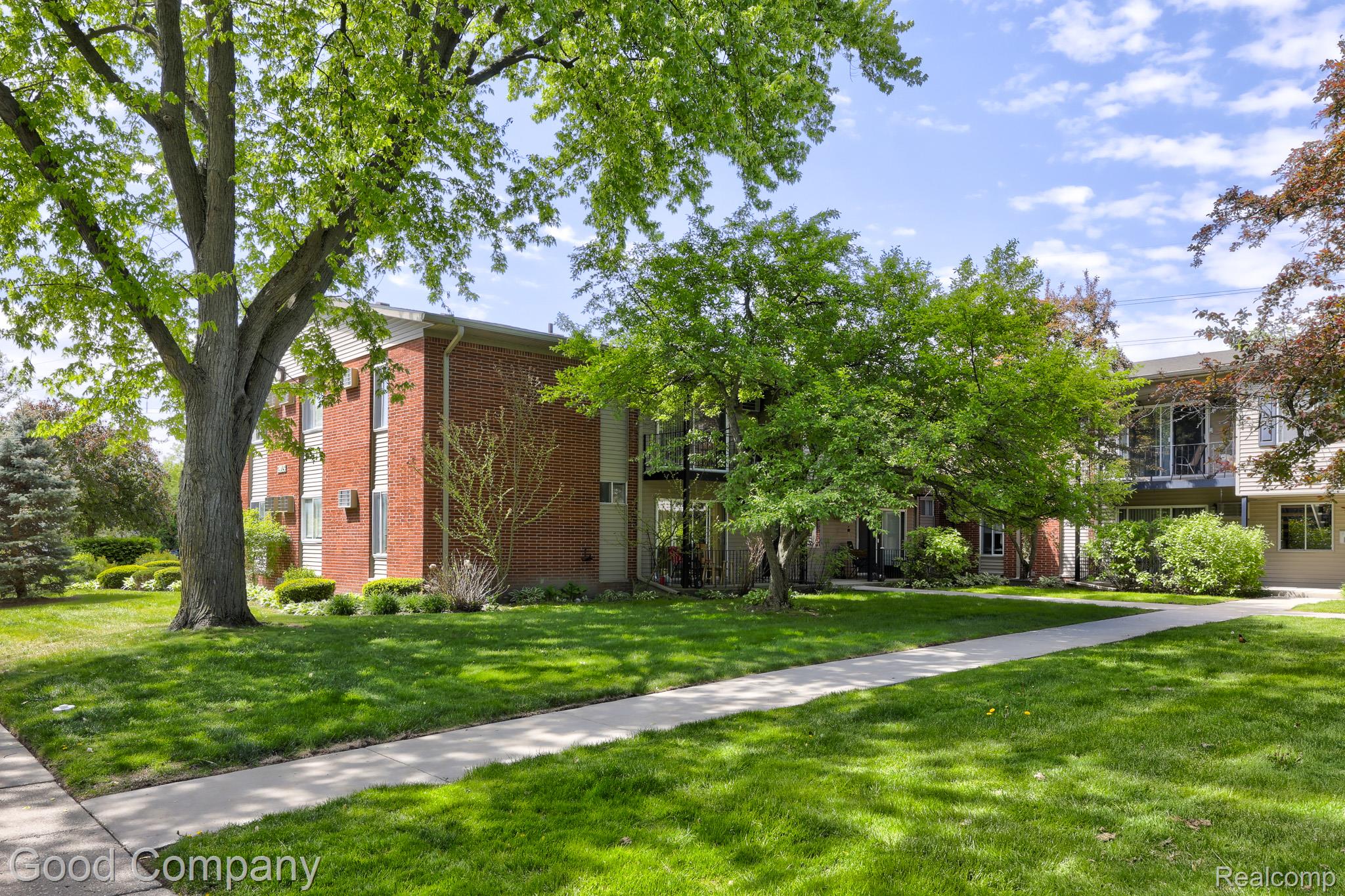 3915 Benjamin Avenue 5 Property Photo 1