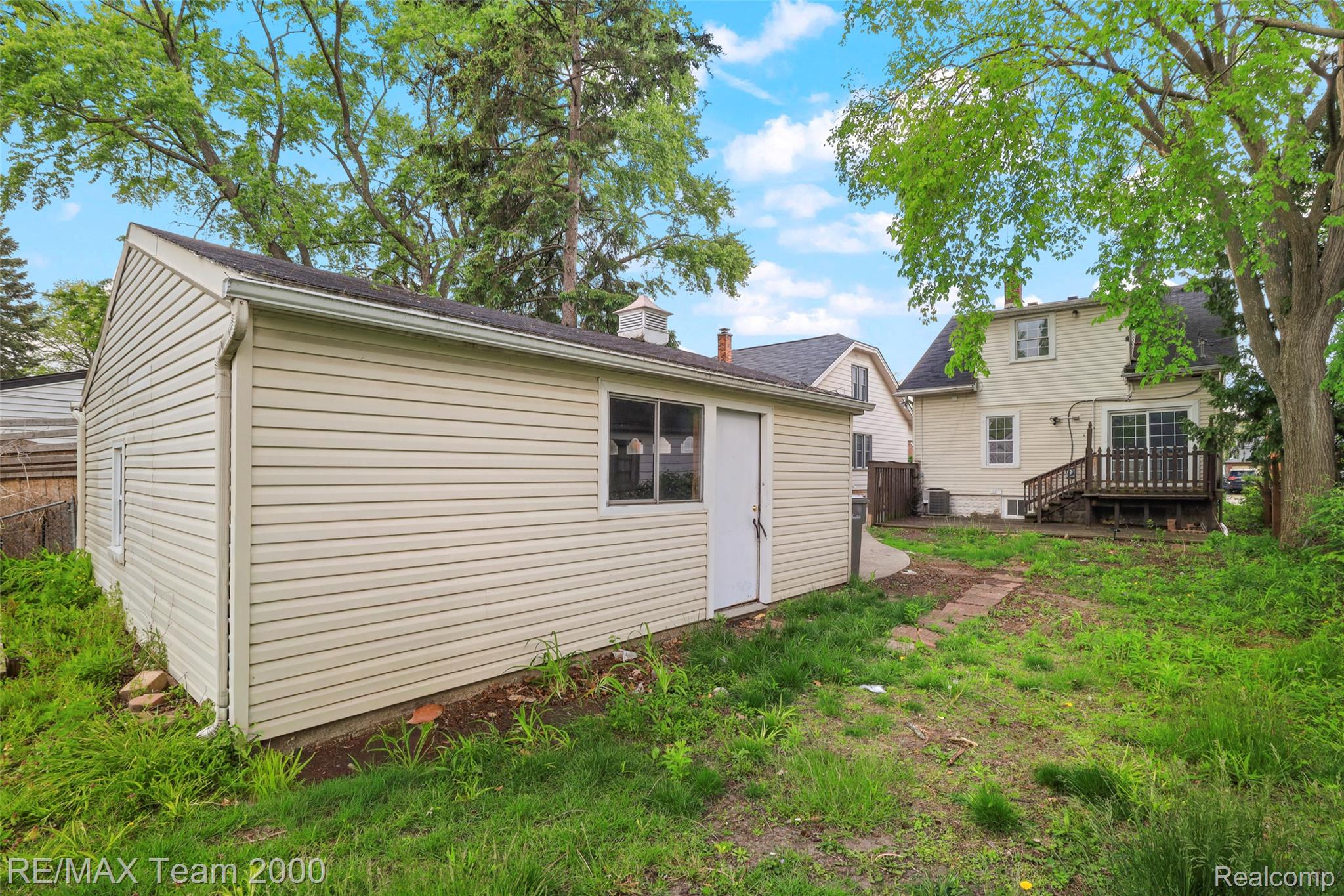 24903 Dunning Street Property Photo 5