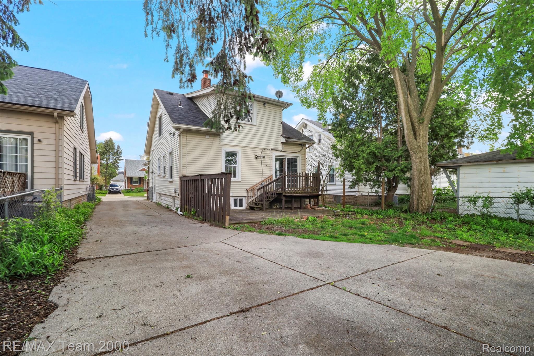24903 Dunning Street Property Photo 6